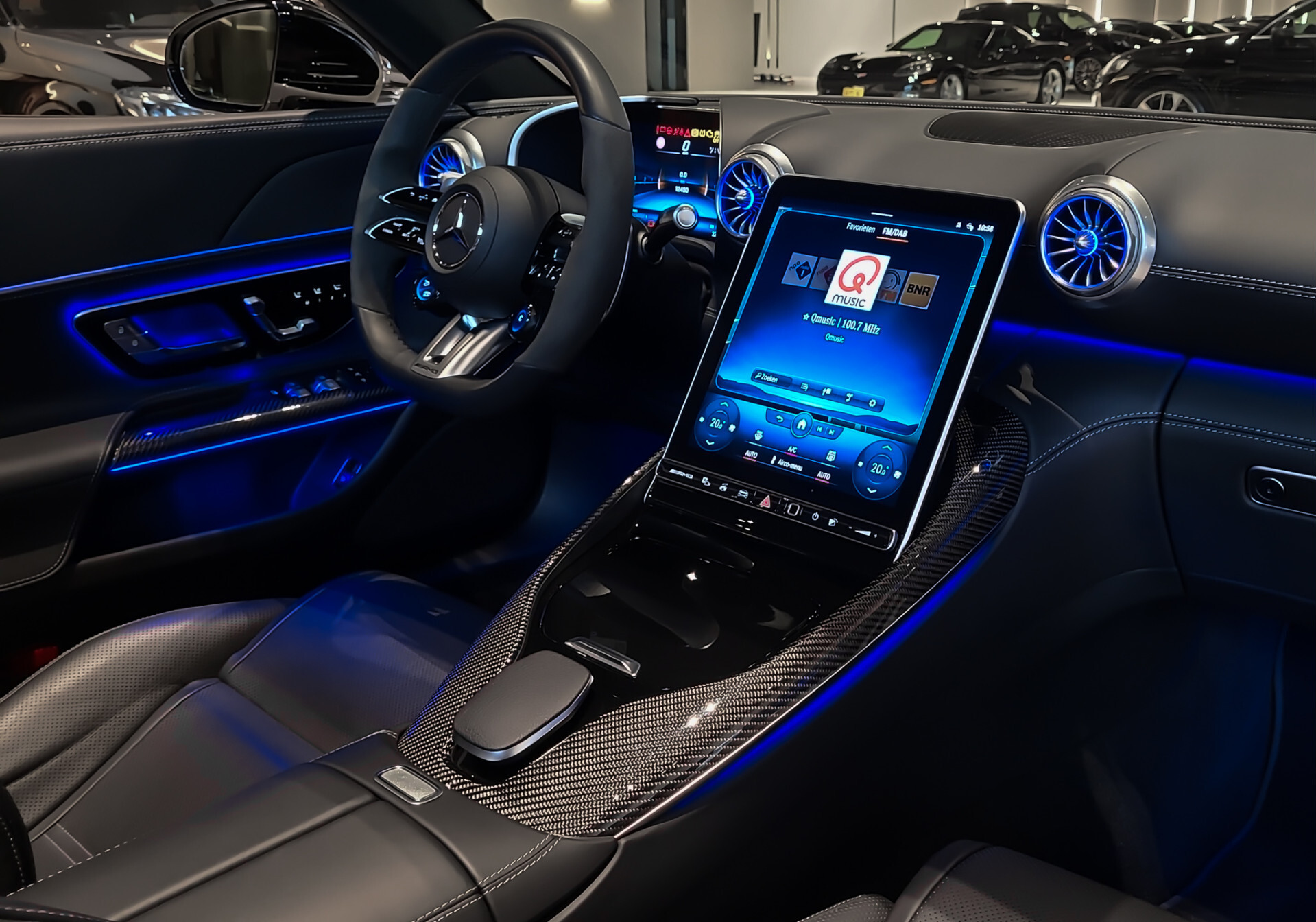 Mercedes-Benz SL-Klasse Roadster 63 4M+ Dynamic Plus | Achterasbesturing | Carbon | HUD | Night Foto 27