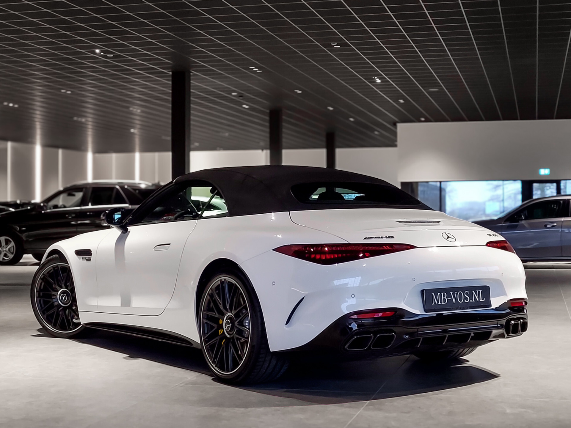 Mercedes-Benz SL-Klasse Roadster 63 4M+ Dynamic Plus | Achterasbesturing | Carbon | HUD | Night Foto 4