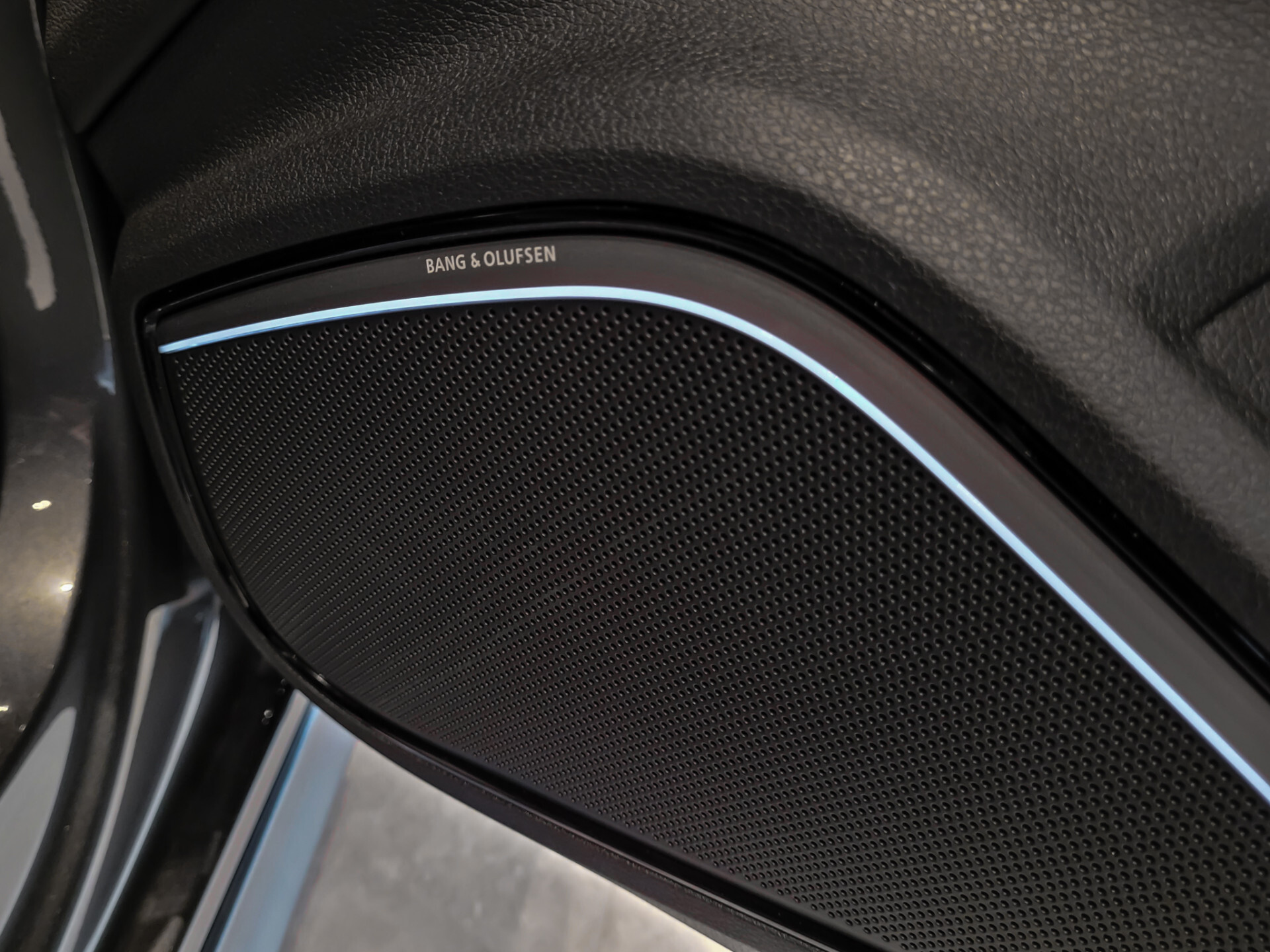 Audi S3 Sportback 2.0 TFSI Quattro Schaalstoelen | Nappaleder | Bang&Olufsen | Remus sportuitlaat | New Service Foto 14