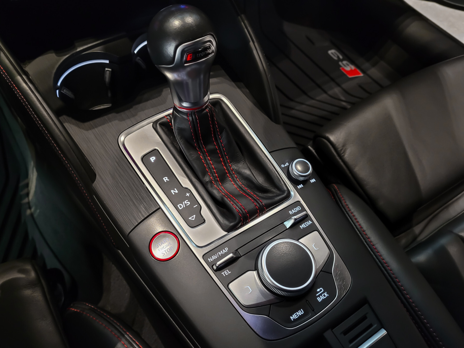 Audi S3 Sportback 2.0 TFSI Quattro Schaalstoelen | Nappaleder | Bang&Olufsen | Remus sportuitlaat | New Service Foto 20