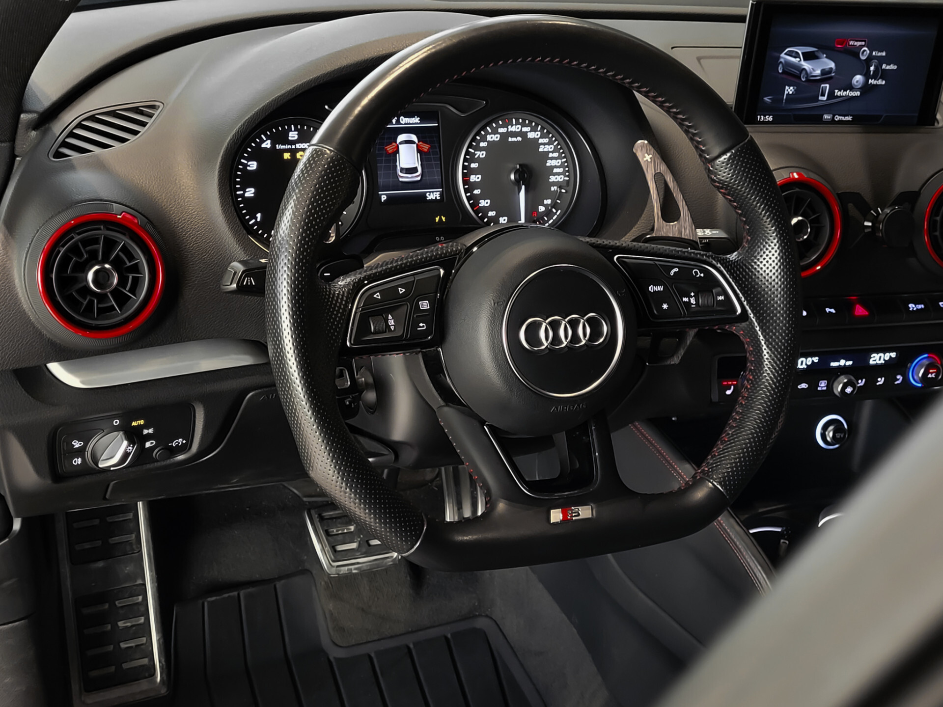 Audi S3 Sportback 2.0 TFSI Quattro Schaalstoelen | Nappaleder | Bang&Olufsen | Remus sportuitlaat | New Service Foto 25