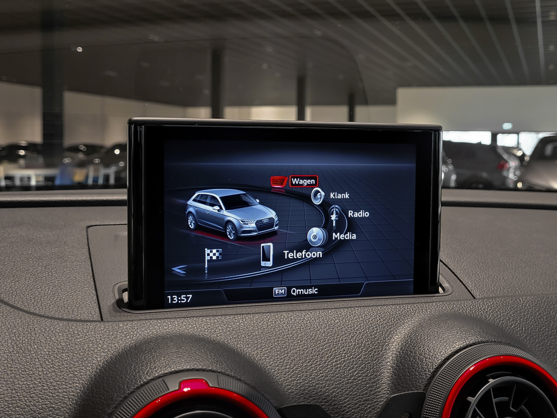 Audi S3 Sportback 2.0 TFSI Quattro Schaalstoelen | Nappaleder | Bang&Olufsen | Remus sportuitlaat | New Service Foto 9