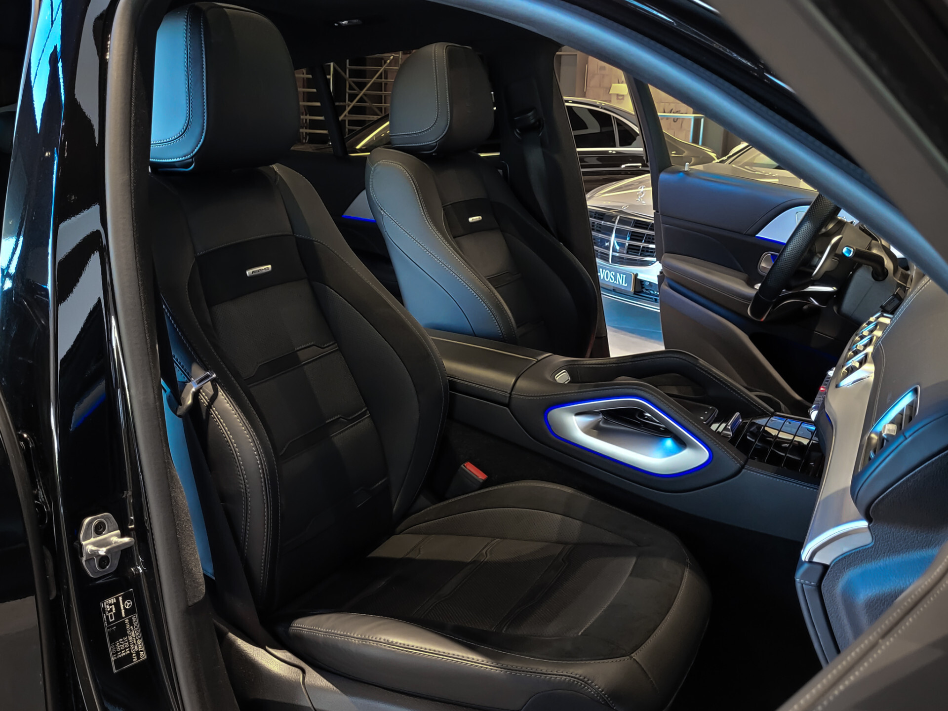 Mercedes-Benz GLE 63 S AMG 4M+ Ceramic Brakes | Drivers Pack | Performance uitlaat | Rij-Assistentie | Keyless-Go | HUD | Burmester Foto 3