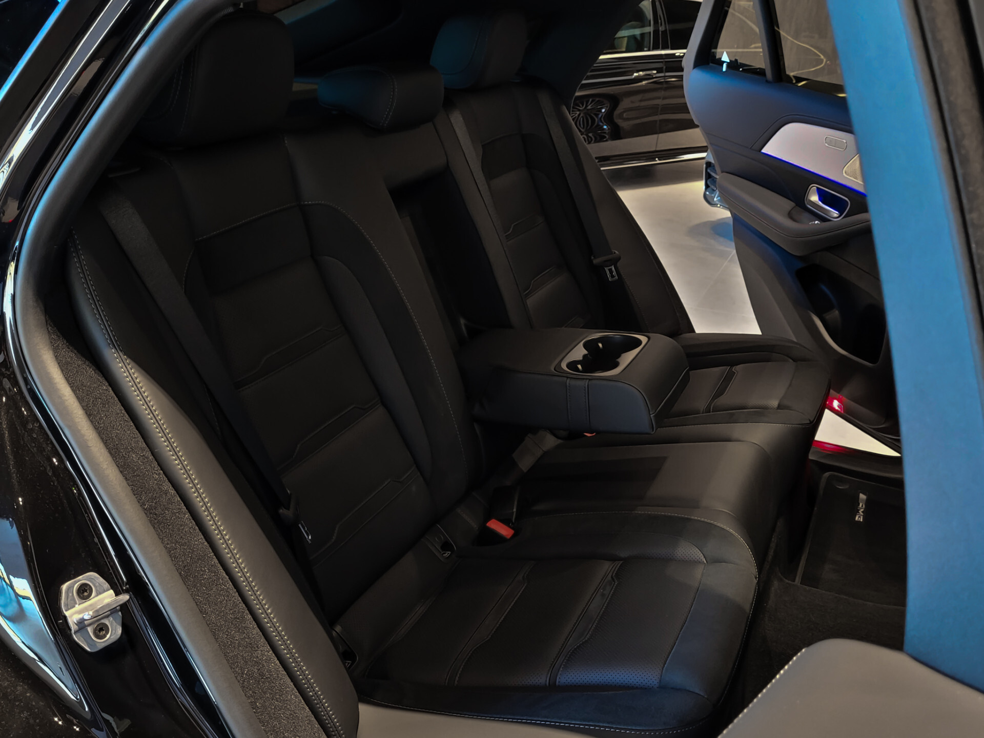 Mercedes-Benz GLE 63 S AMG 4M+ Ceramic Brakes | Drivers Pack | Performance uitlaat | Rij-Assistentie | Keyless-Go | HUD | Burmester Foto 4