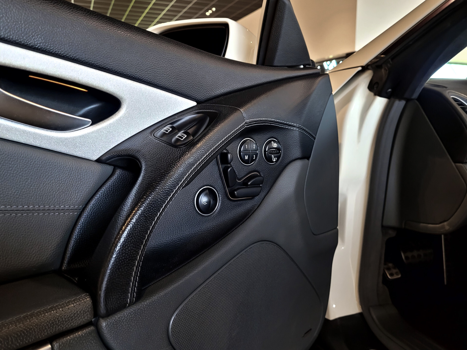 Mercedes-Benz SL-Klasse 55 AMG Panorama | Designo | Distronic | Keyless | ABC | Bose | New Service | Glascoating | Performance Foto 10