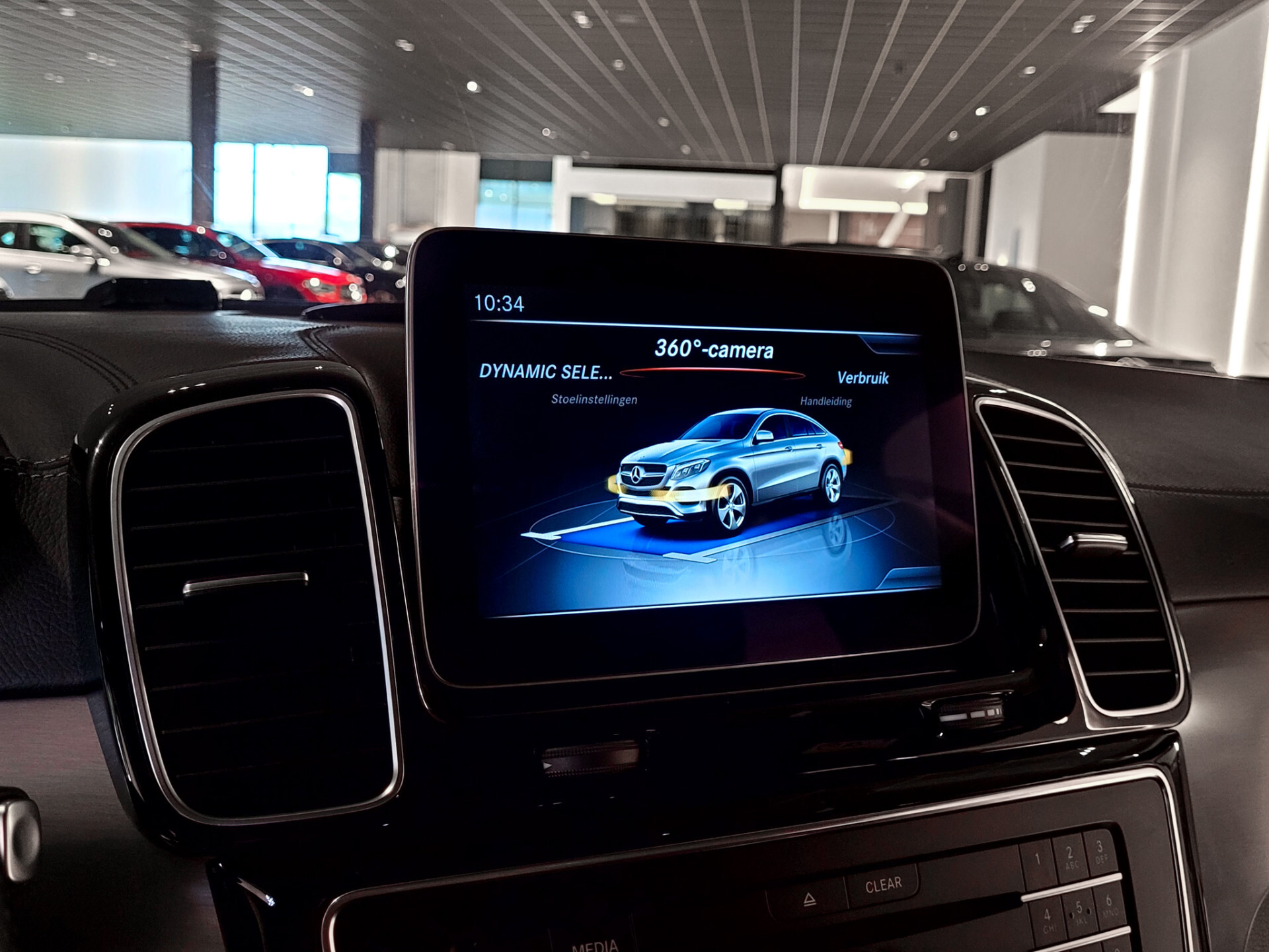 Mercedes-Benz GLE Coupé 43 AMG 4-M Panorama | Keyless | Distronic | Massage | 360 | Trekhaak Aut9 Foto 18