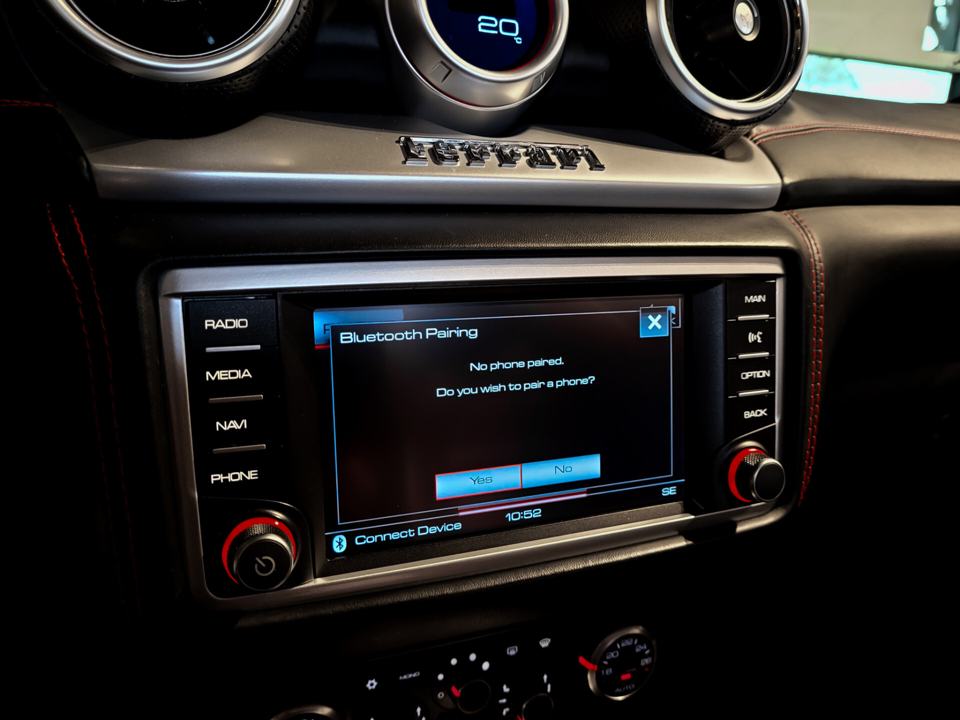 Ferrari California 3.9 T HELE Foto 16