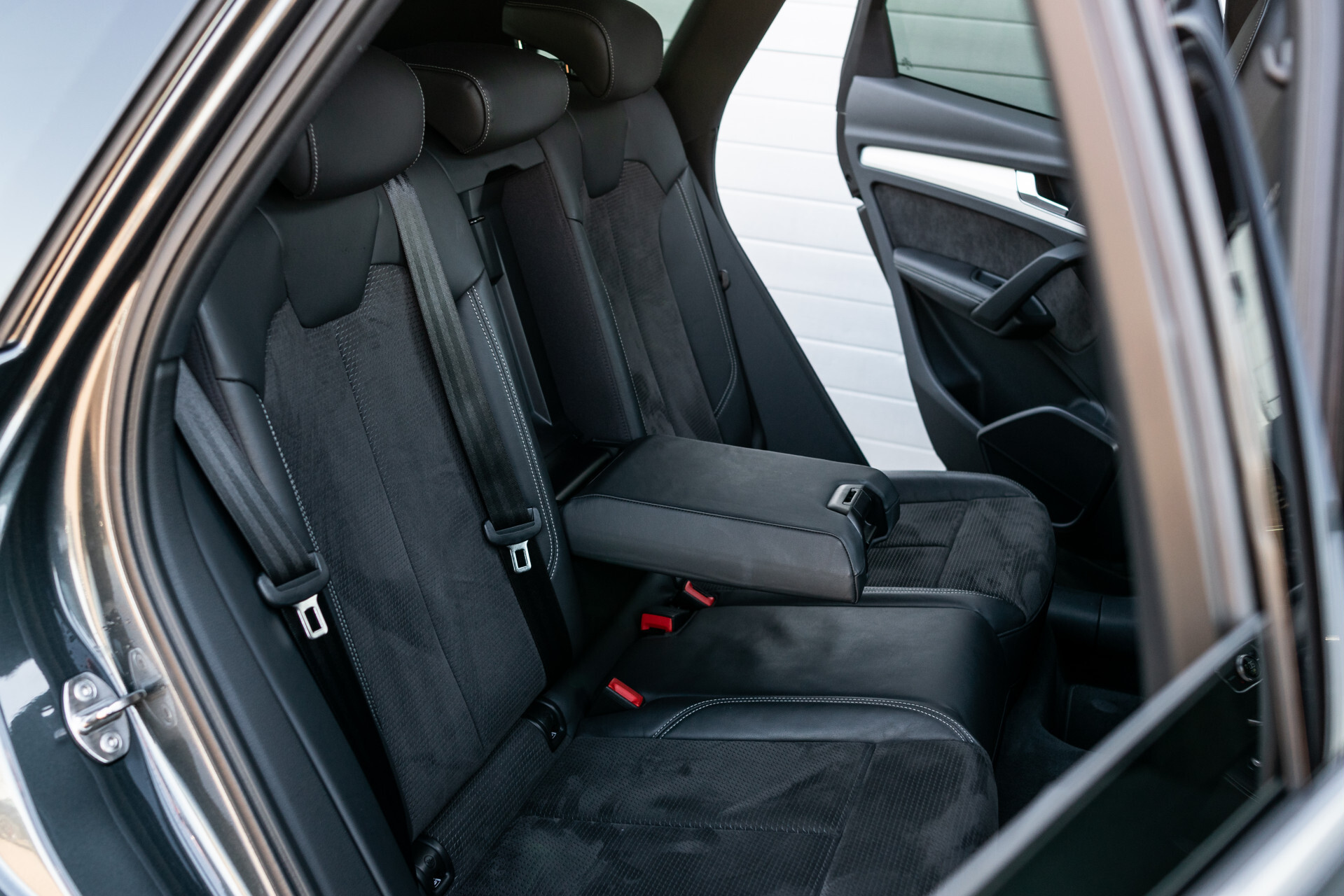 Audi Q5 2.0 TFSI Quattro S-Line Panorama | Blackline | Virtual Cockpit | Aut-Trekhaak | 20" | NL Auto Foto 4