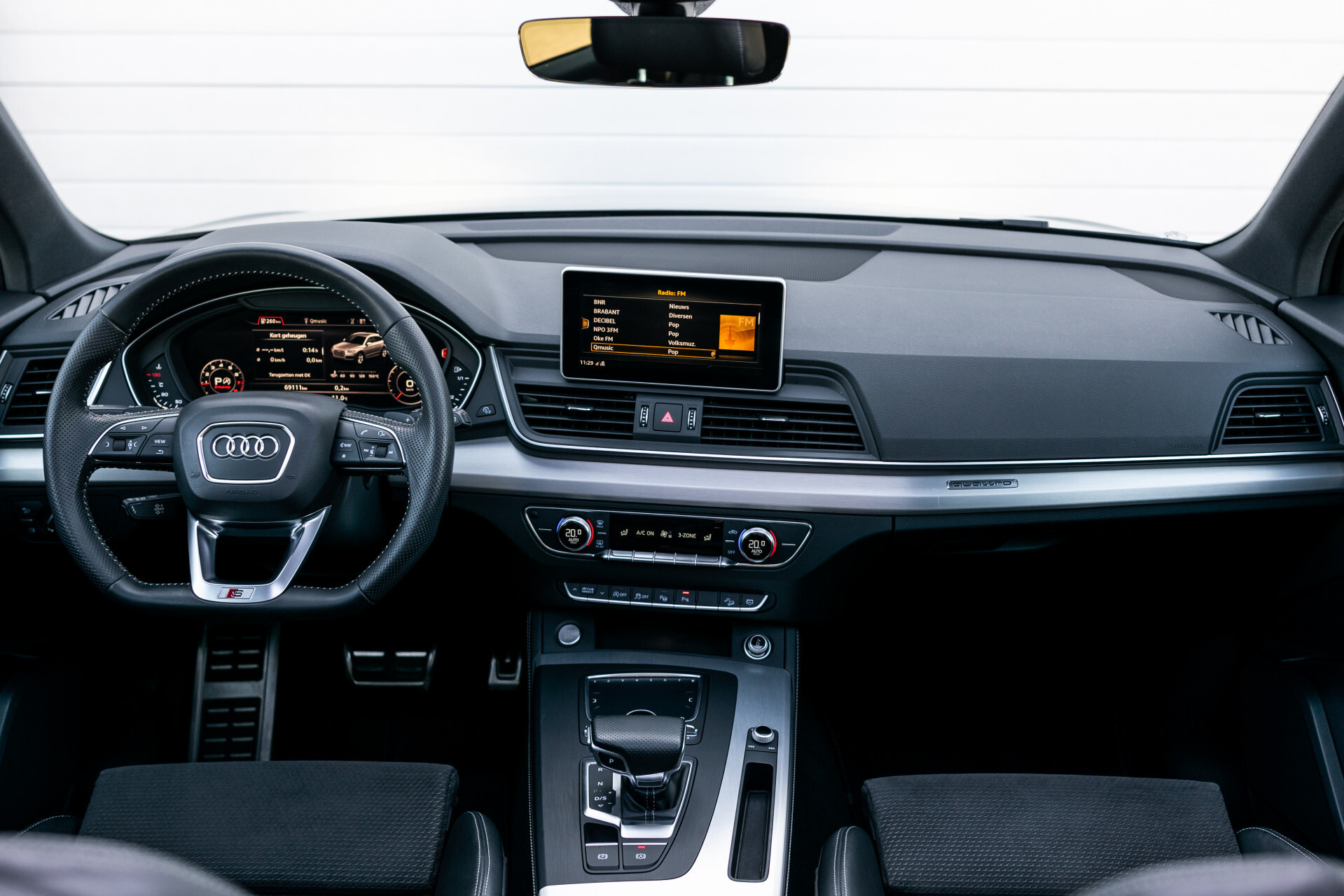 Audi Q5 2.0 TFSI Quattro S-Line Panorama | Blackline | Virtual Cockpit | Aut-Trekhaak | 20" | NL Auto Foto 5