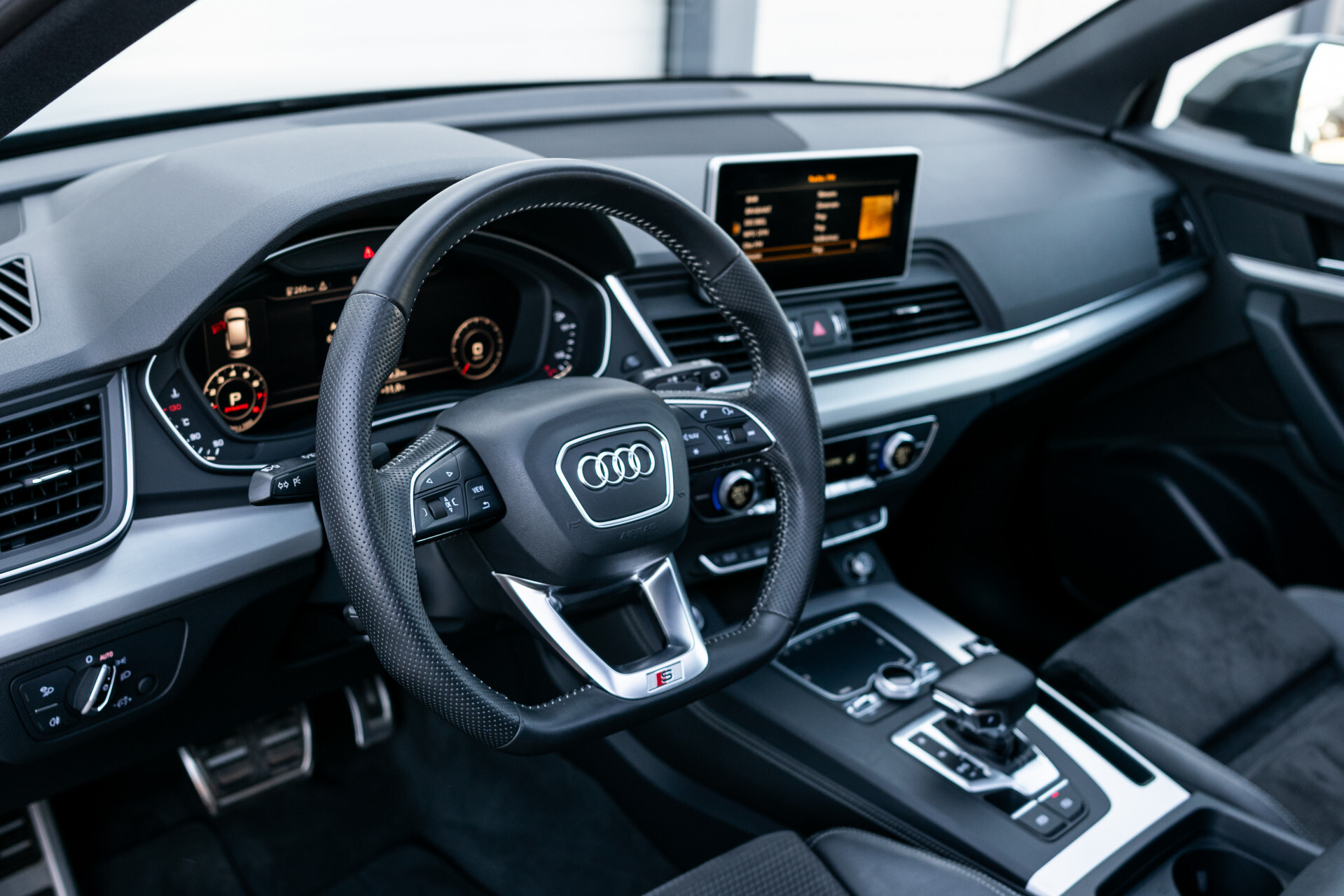 Audi Q5 2.0 TFSI Quattro S-Line Panorama | Blackline | Virtual Cockpit | Aut-Trekhaak | 20" | NL Auto Foto 8