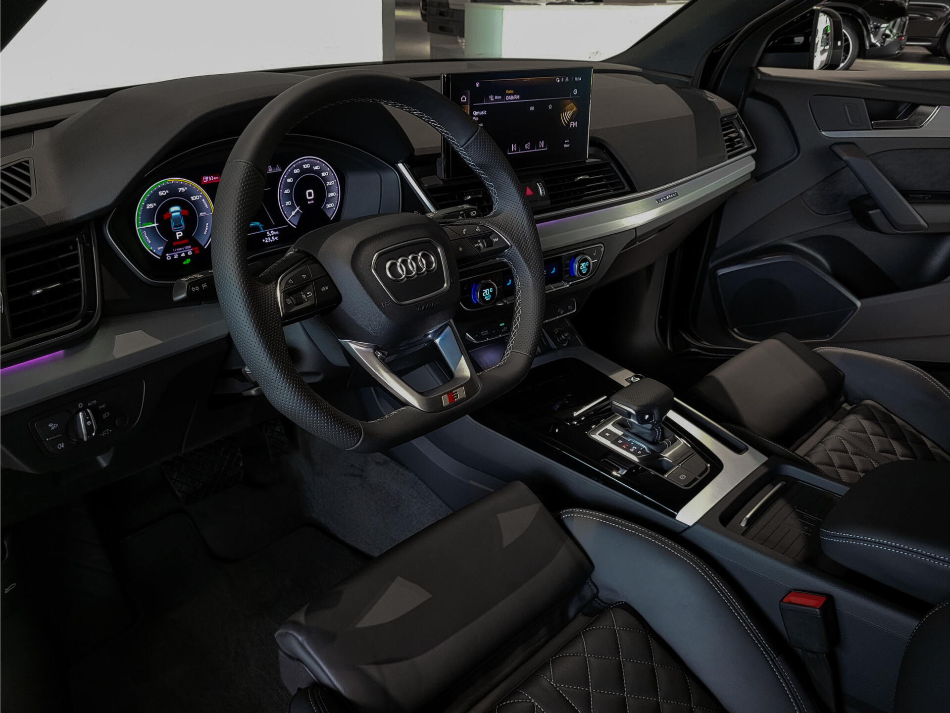 Audi Q5 Sportback 55 TFSI e Quattro S edition Luchtvering | Panorama | Keyless | Nappa | Trekhaak | Nieuwprijs €103268 Foto 18