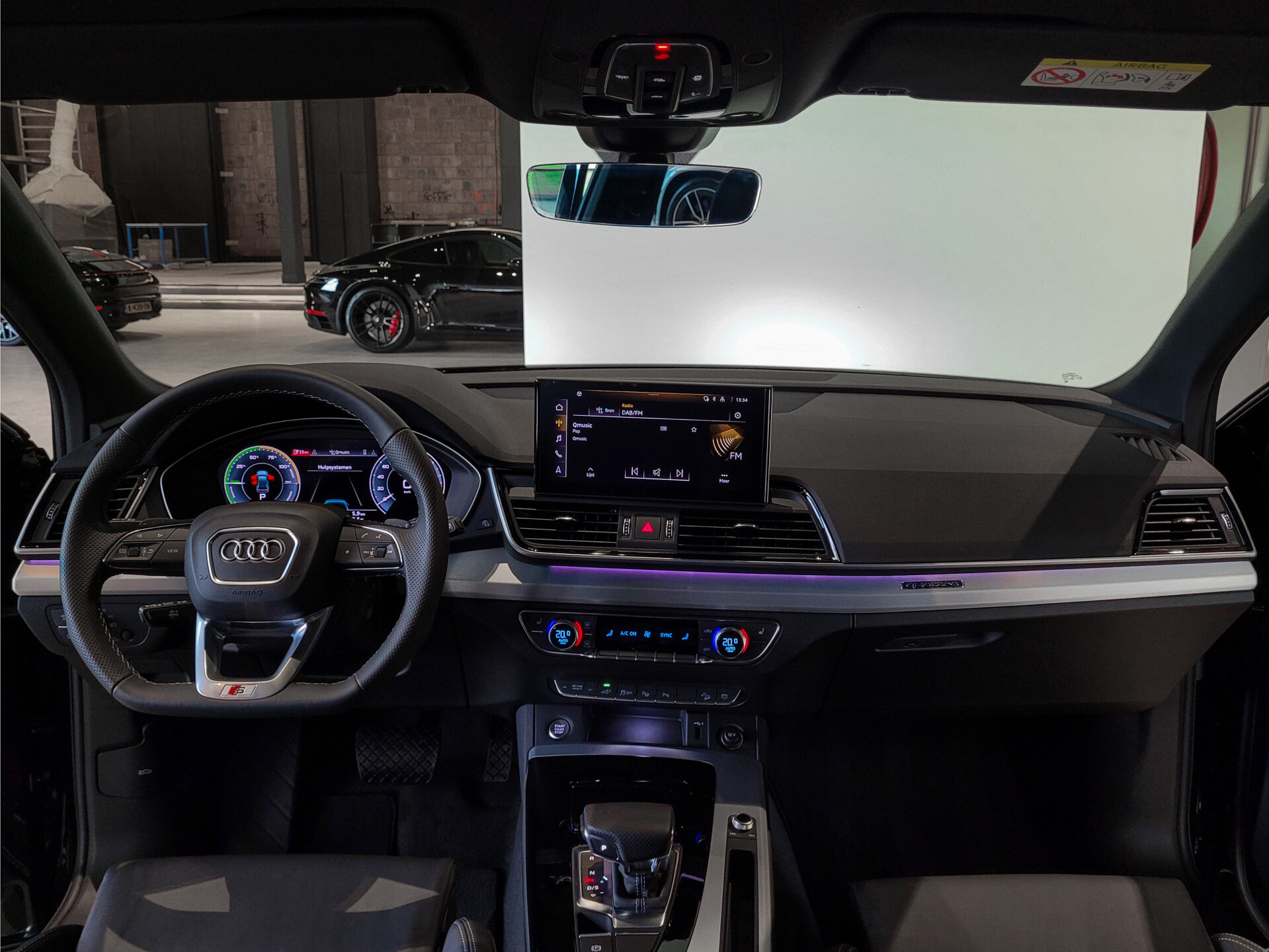 Audi Q5 Sportback 55 TFSI e Quattro S edition Luchtvering | Panorama | Keyless | Nappa | Trekhaak | Nieuwprijs €103268 Foto 5