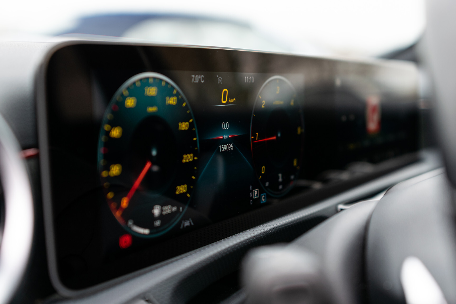 Mercedes-Benz A-Klasse 180 d AMG Night | Panorama | MBUX | Trekhaak | LED | Verw-stoelen | New Service Foto 23