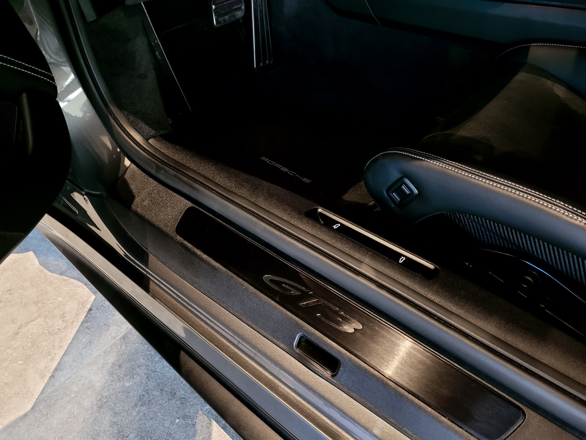 Porsche 911 4.0 GT3 Club Sport | Ceramic Brakes | Liftsysteem | Kuipstoelen Foto 9