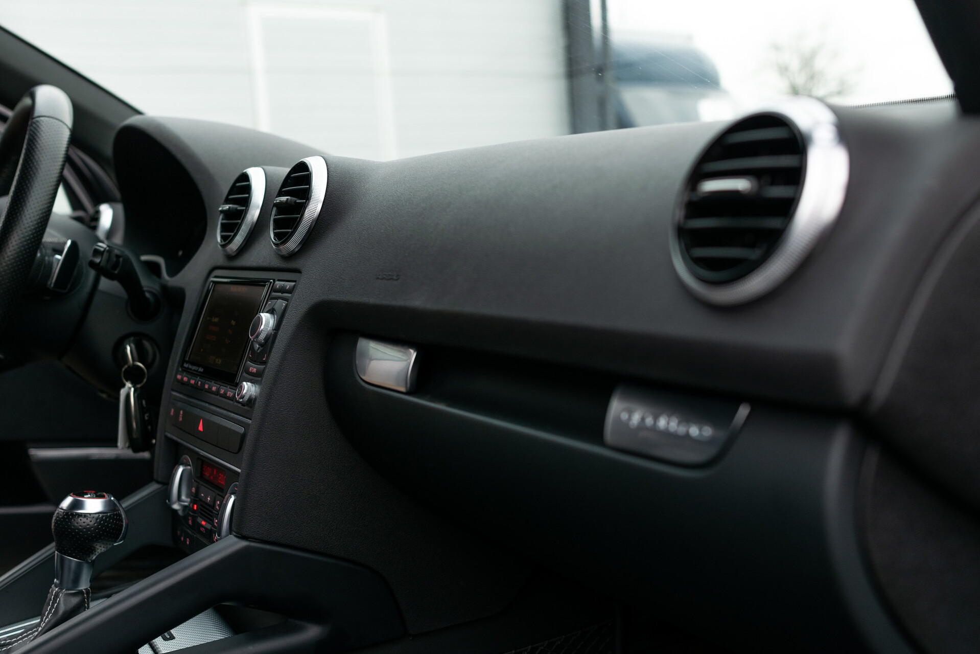 Audi RS3 Sportback 2.5 T Quattro 67 dkm | 2e eigenaar | New Service | volledige historie Foto 21