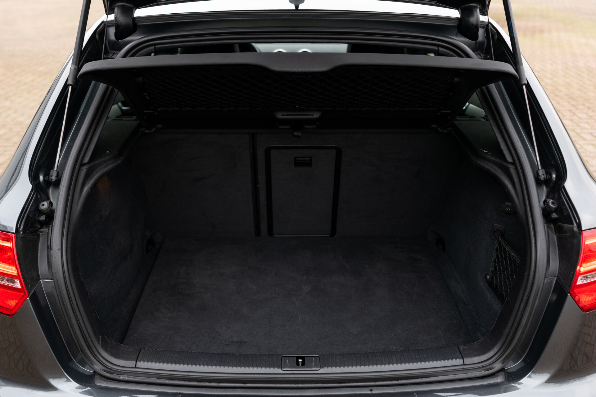 Audi RS3 Sportback 2.5 T Quattro 67 dkm | 2e eigenaar | New Service | volledige historie Foto 22