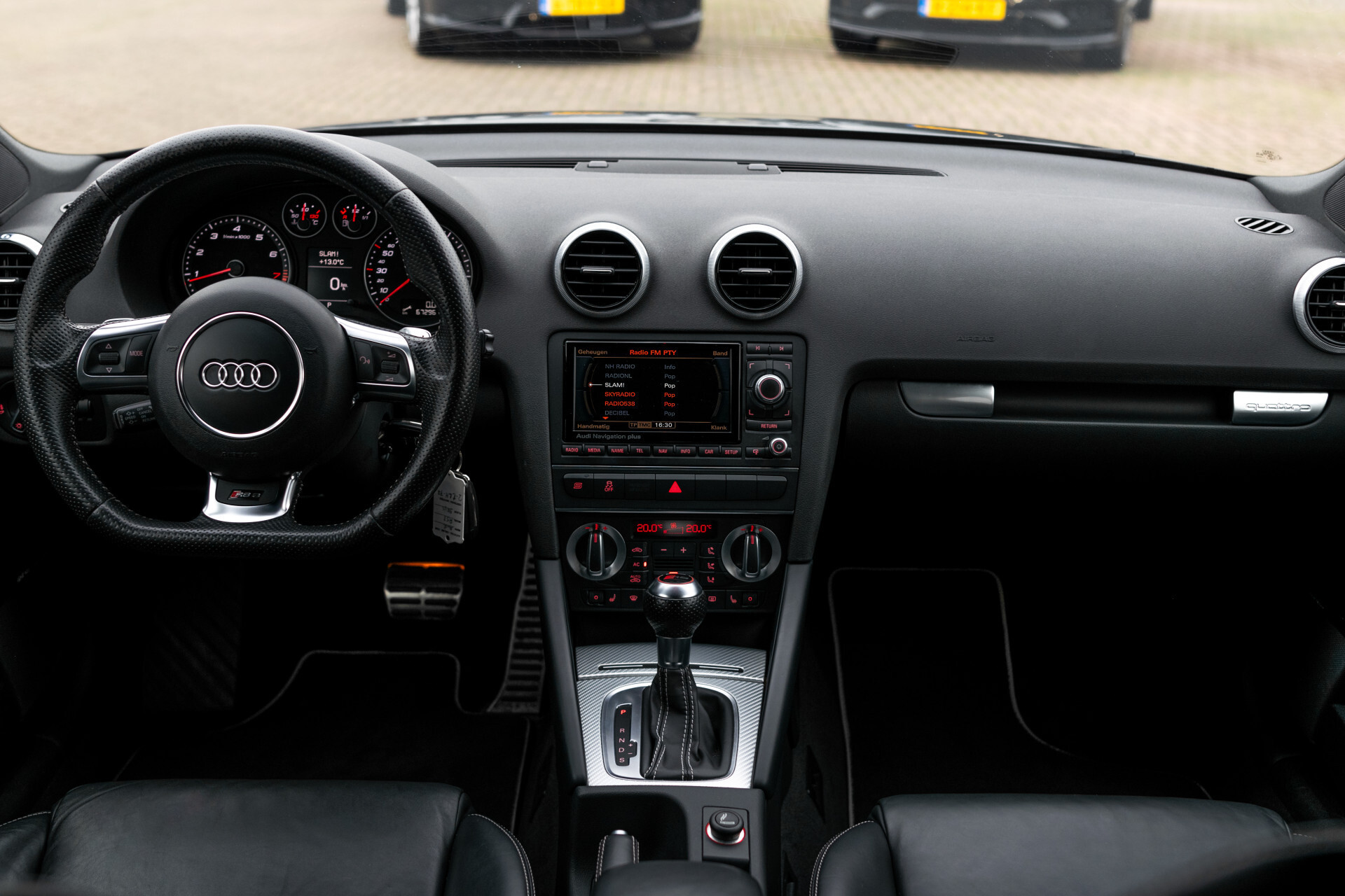 Audi RS3 Sportback 2.5 T Quattro 67 dkm | 2e eigenaar | New Service | volledige historie Foto 5