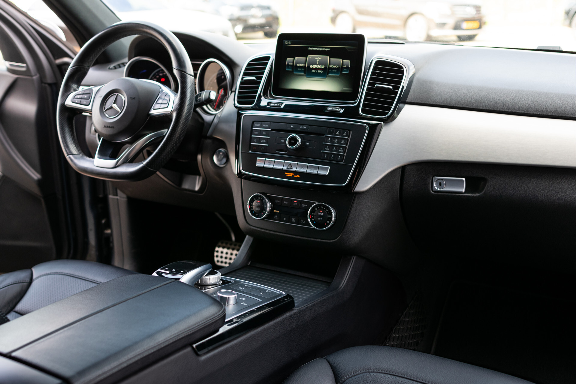 Mercedes-Benz GLE 500e 4-M AMG Rij-assistentie | Keyless | Softclose | Trekhaak | Mem | Harman-Kardon Aut7 Foto 19