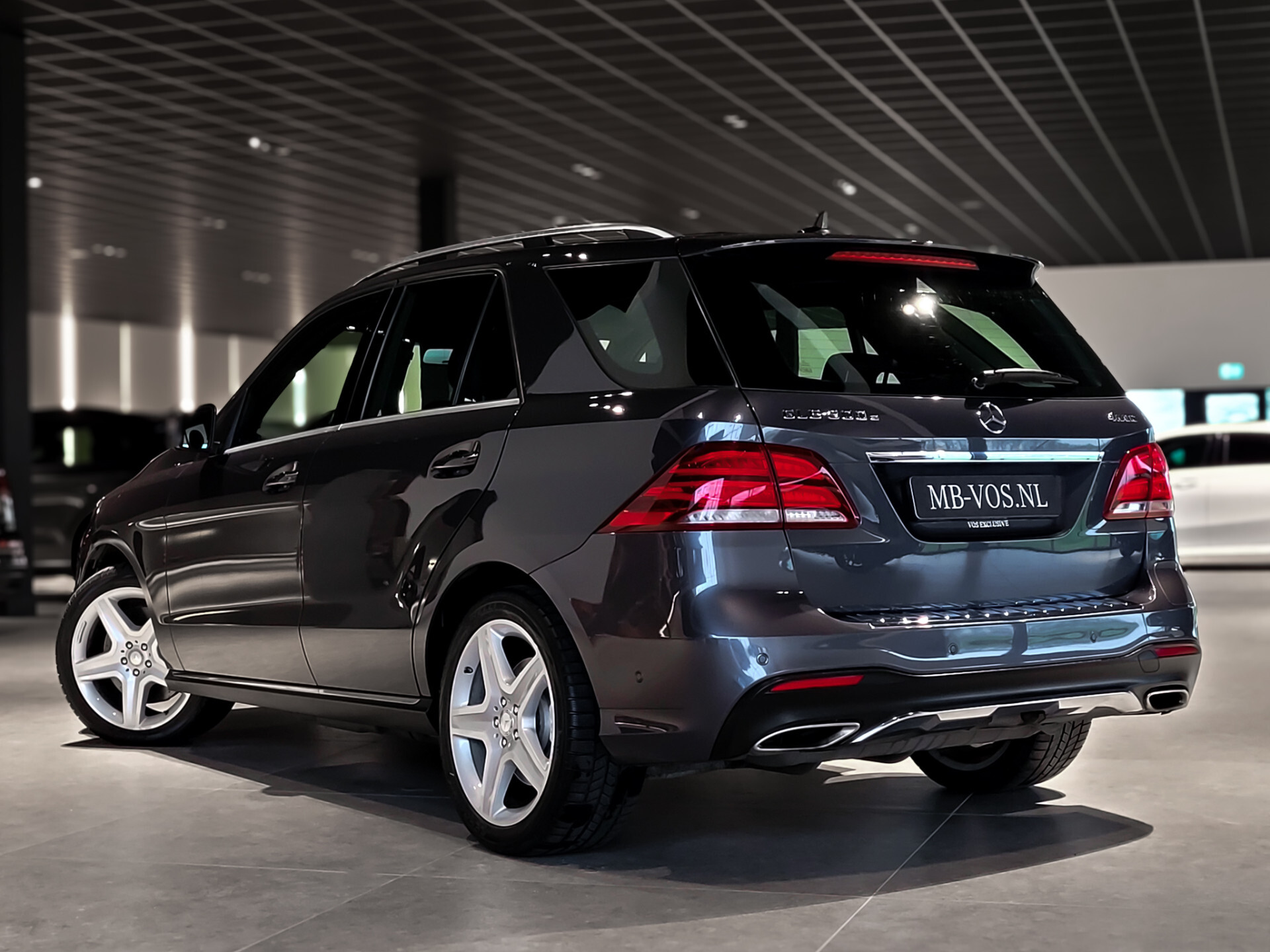 Mercedes-Benz GLE 500e 4-M AMG Rij-assistentie | Keyless | Softclose | Trekhaak | Mem | Harman-Kardon Aut7 Foto 2