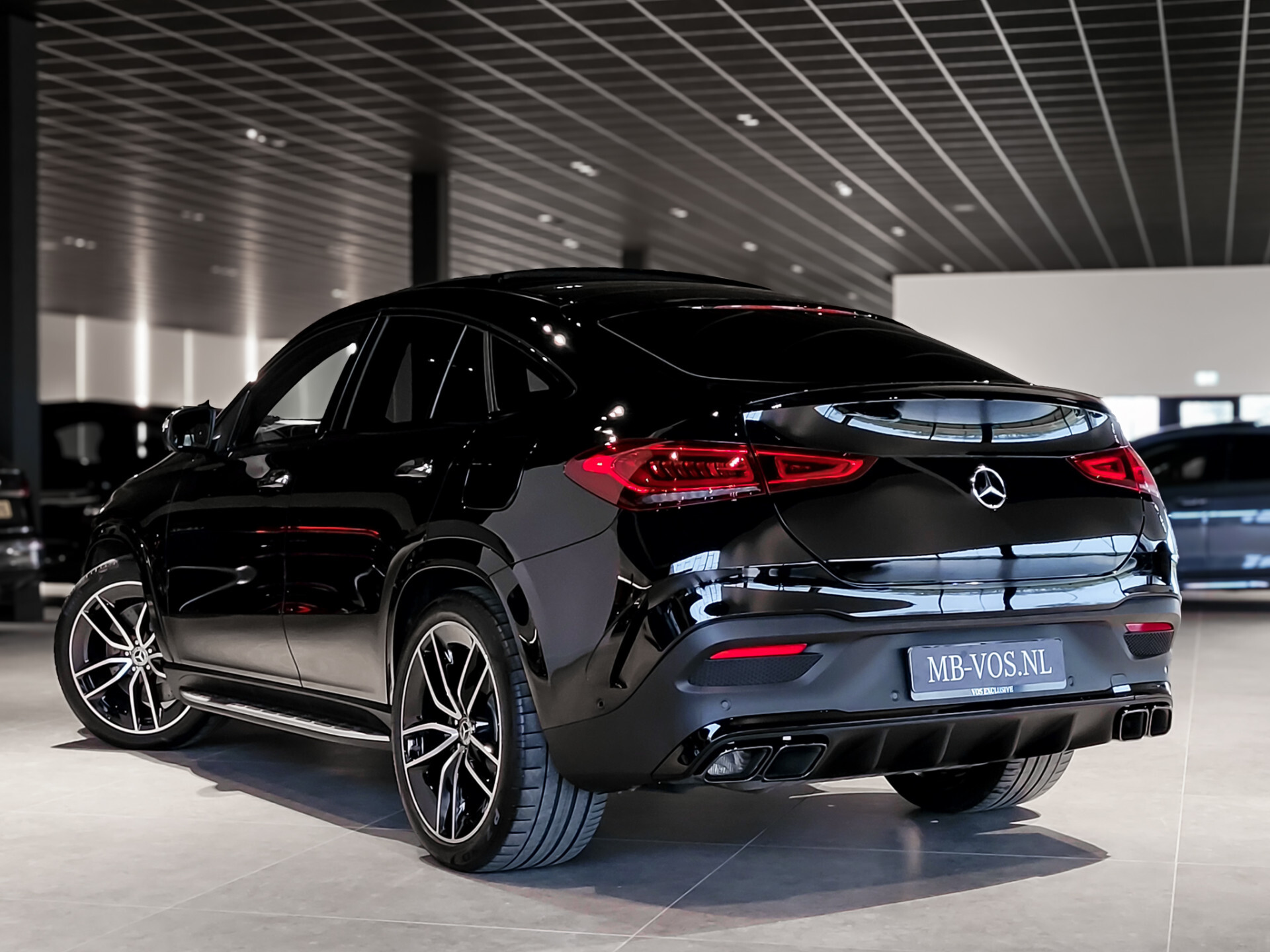 Mercedes-Benz GLE Coupé 350 e 4-M AMG Luchtvering | 22" | Panorama | Stoelkoeling | Mem | Burmester | Keyless | Distronic | Treeplanken | Panamericana Foto 2