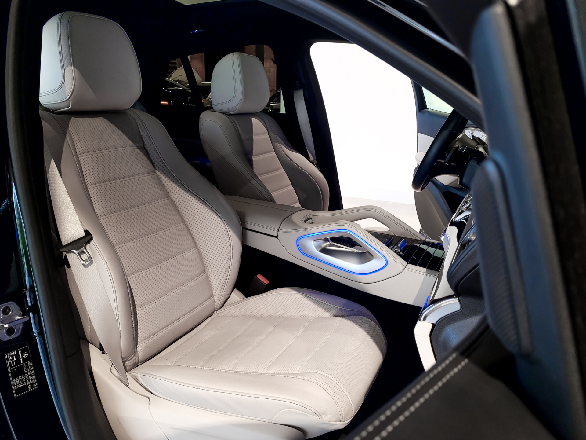 Mercedes-Benz GLE Coupé 350 e 4-M AMG Luchtvering | 22" | Panorama | Stoelkoeling | Mem | Burmester | Keyless | Distronic | Treeplanken | Panamericana Foto 3