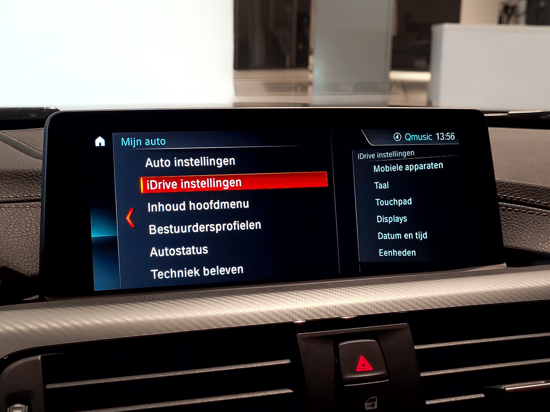 BMW 3 Serie 318i Edition M Sport Shadow High Executive Camera | Hifi | Dab | 18" | ECC | LED | Korralrot leder Foto 19