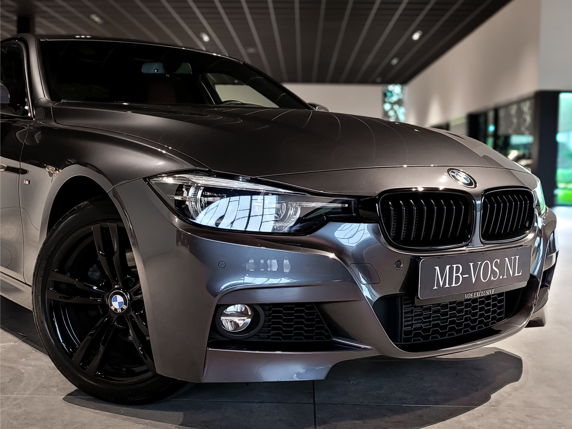 BMW 3 Serie 318i Edition M Sport Shadow High Executive Camera | Hifi | Dab | 18" | ECC | LED | Korralrot leder Foto 26