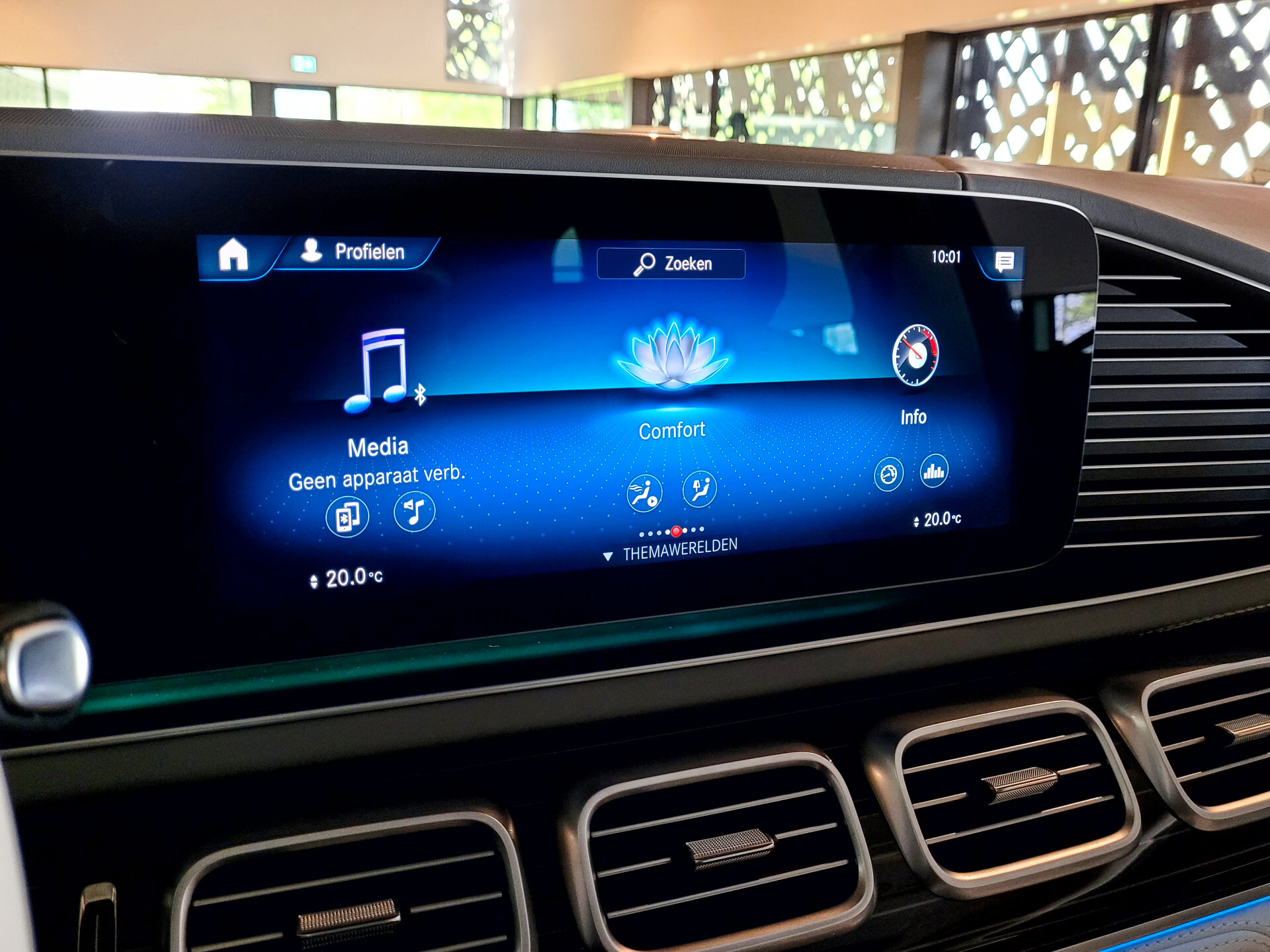 Mercedes-Benz GLS Maybach 600 4-M Manufaktur Crystal White | Full Options Foto 13