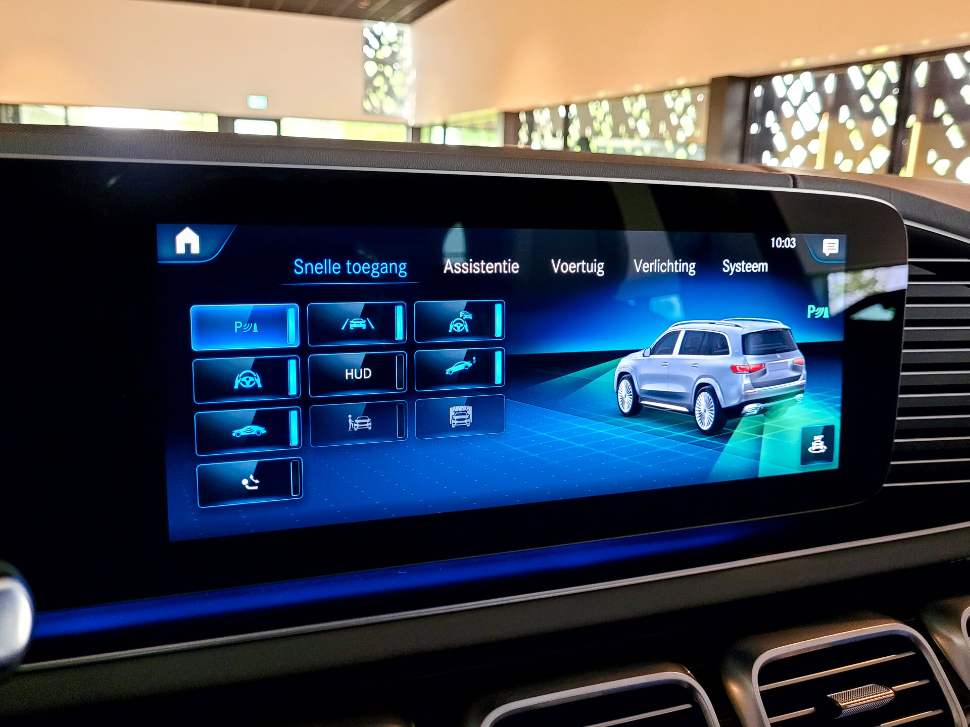 Mercedes-Benz GLS Maybach 600 4-M Manufaktur Crystal White | Full Options Foto 31