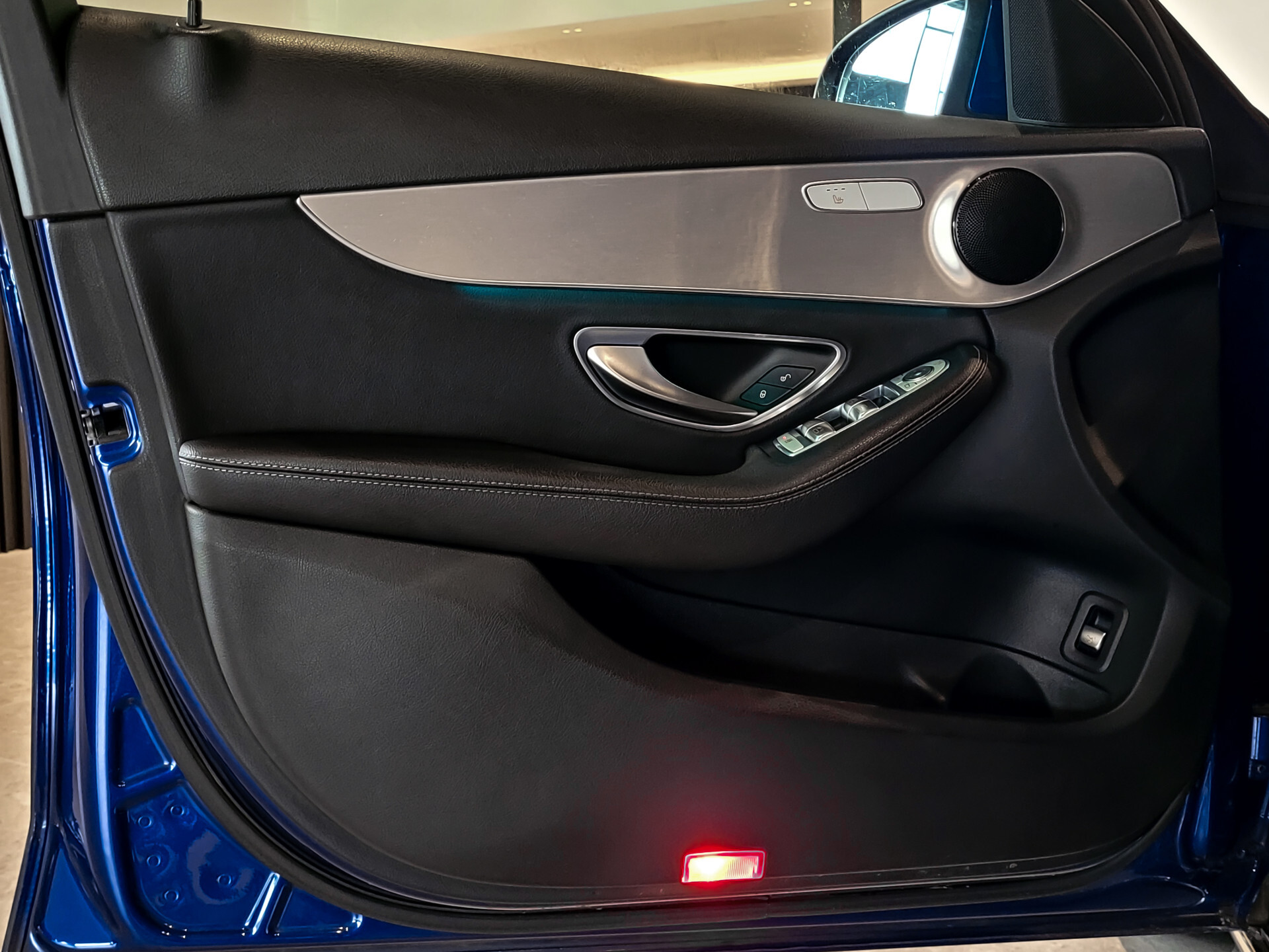 Mercedes-Benz C-Klasse 220 d Avantgarde Facelift | Schuifdak | Multibeam | Trekhaak | Smartphone | Aut9 Foto 8