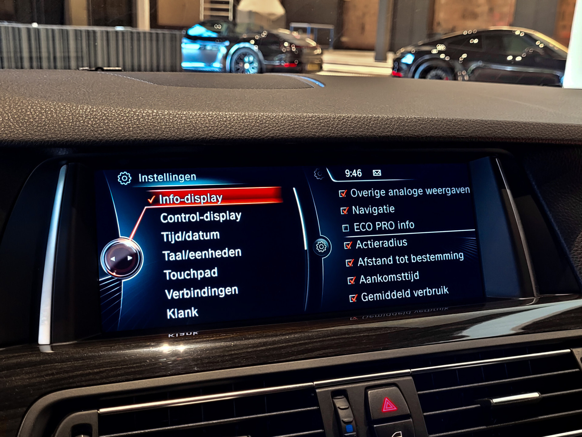 BMW 5 Serie 520D EXECUTIVE Luxury Leder | Prof Navi | Verwarmde Stoelen | LED Foto 19