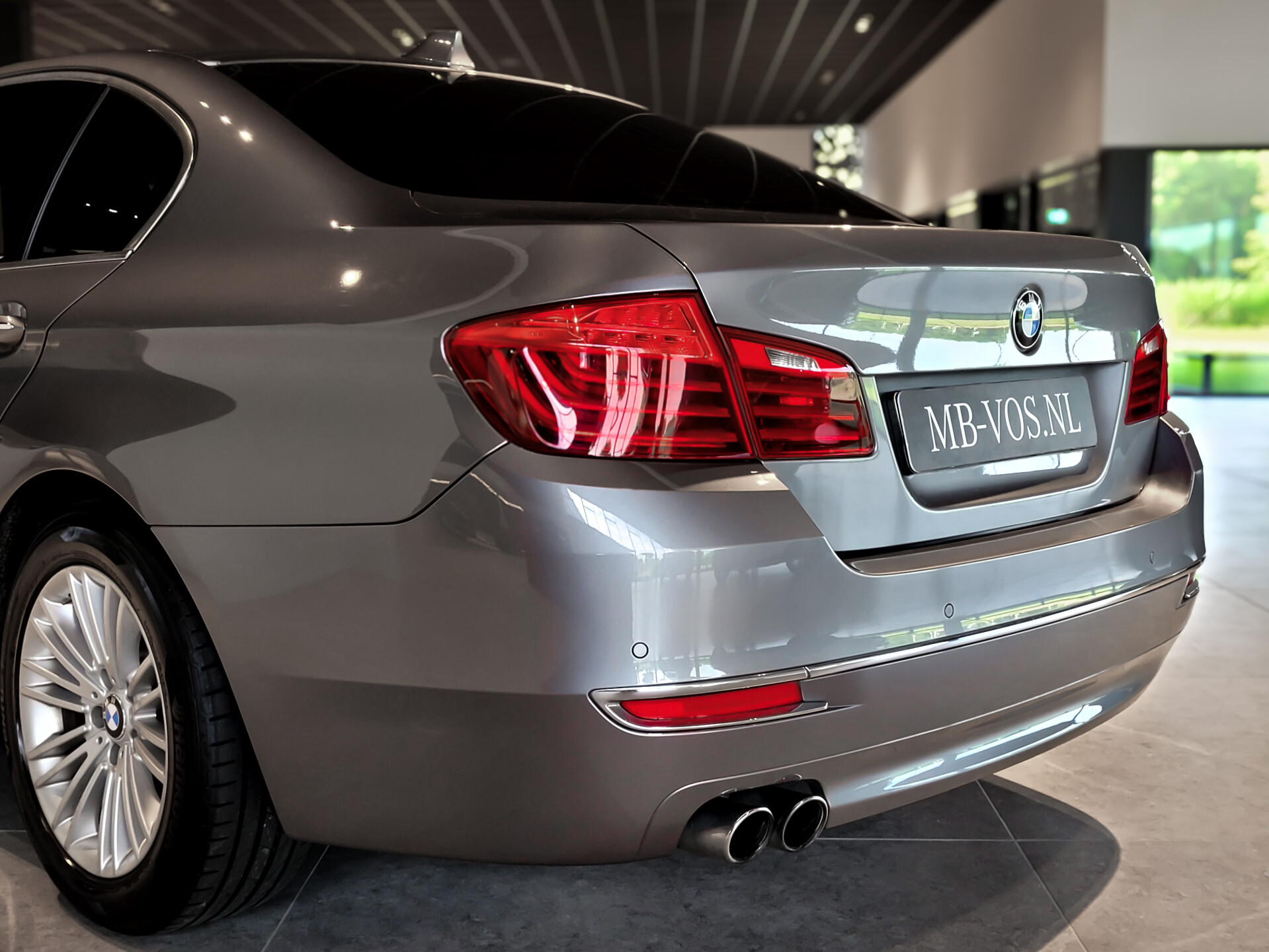 BMW 5 Serie 520D EXECUTIVE Luxury Leder | Prof Navi | Verwarmde Stoelen | LED Foto 26