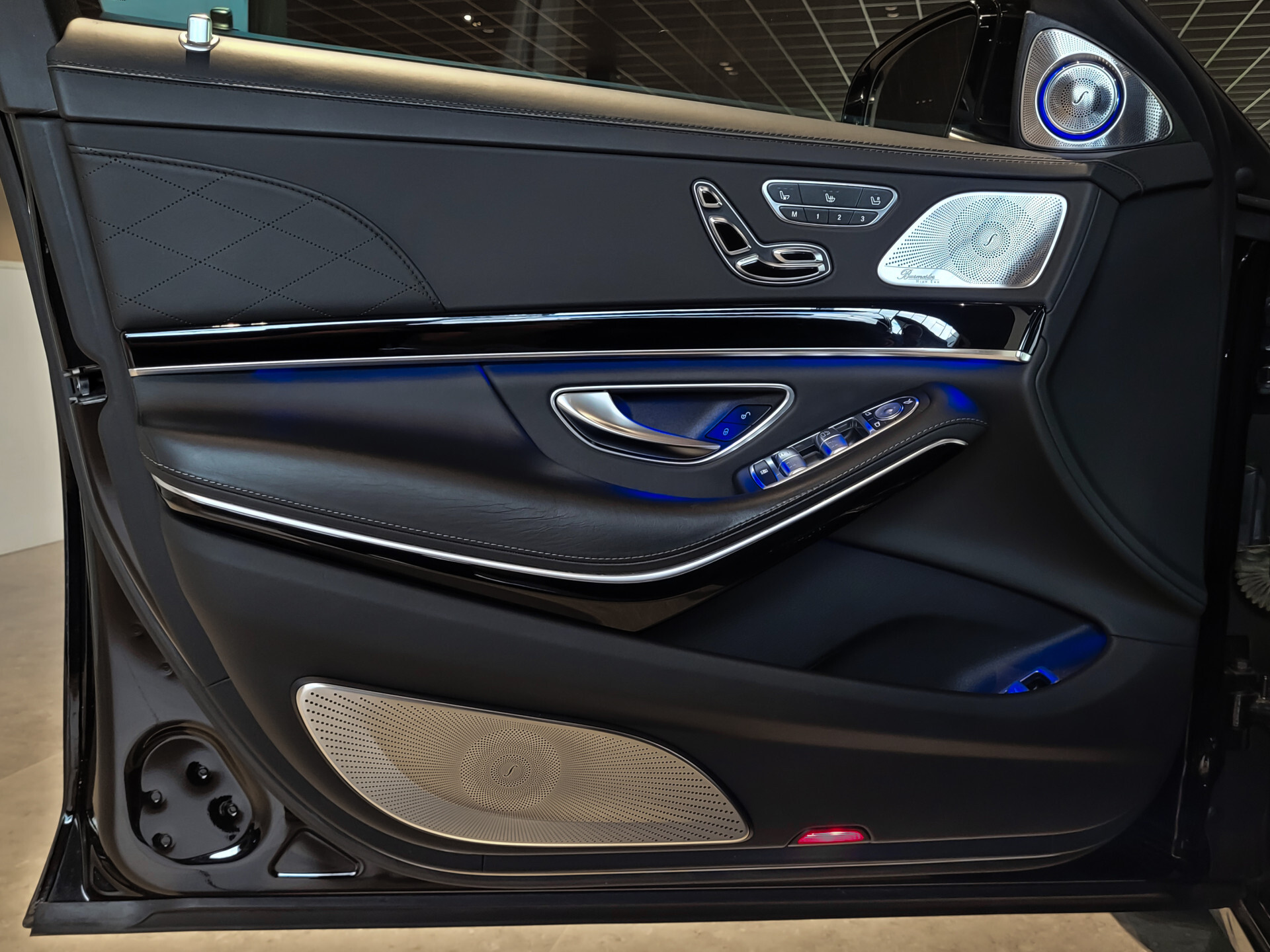 Mercedes-Benz S-Klasse 500 Maybach First Class | Burmester 3D | Magic Body Control | Champagne flutes Foto 10