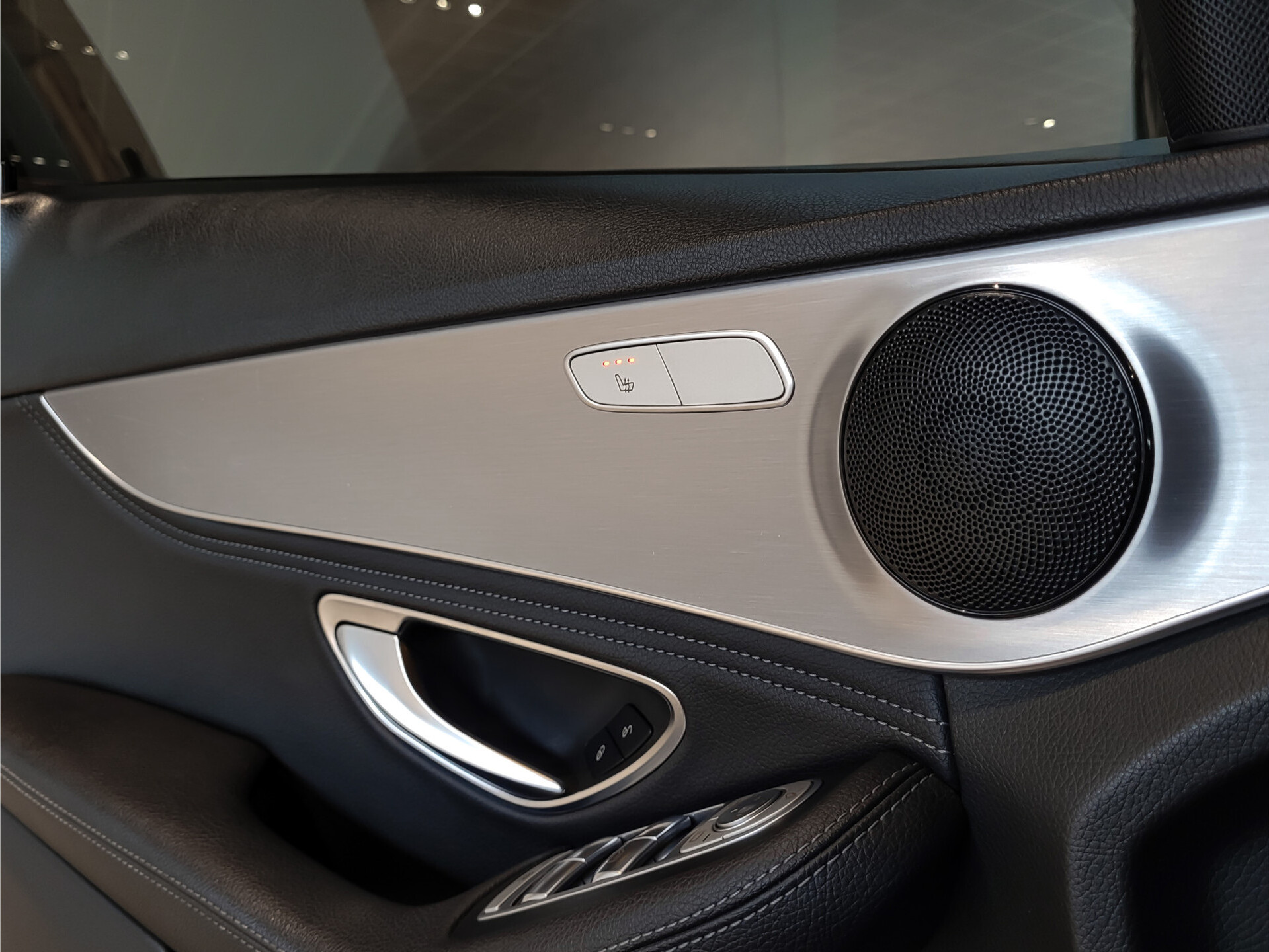 Mercedes-Benz C-Klasse Estate 180 Avantgarde Aut-kofferklep | Verw-stoelen | LED-verlichting | Privacyglass | New Service Foto 12