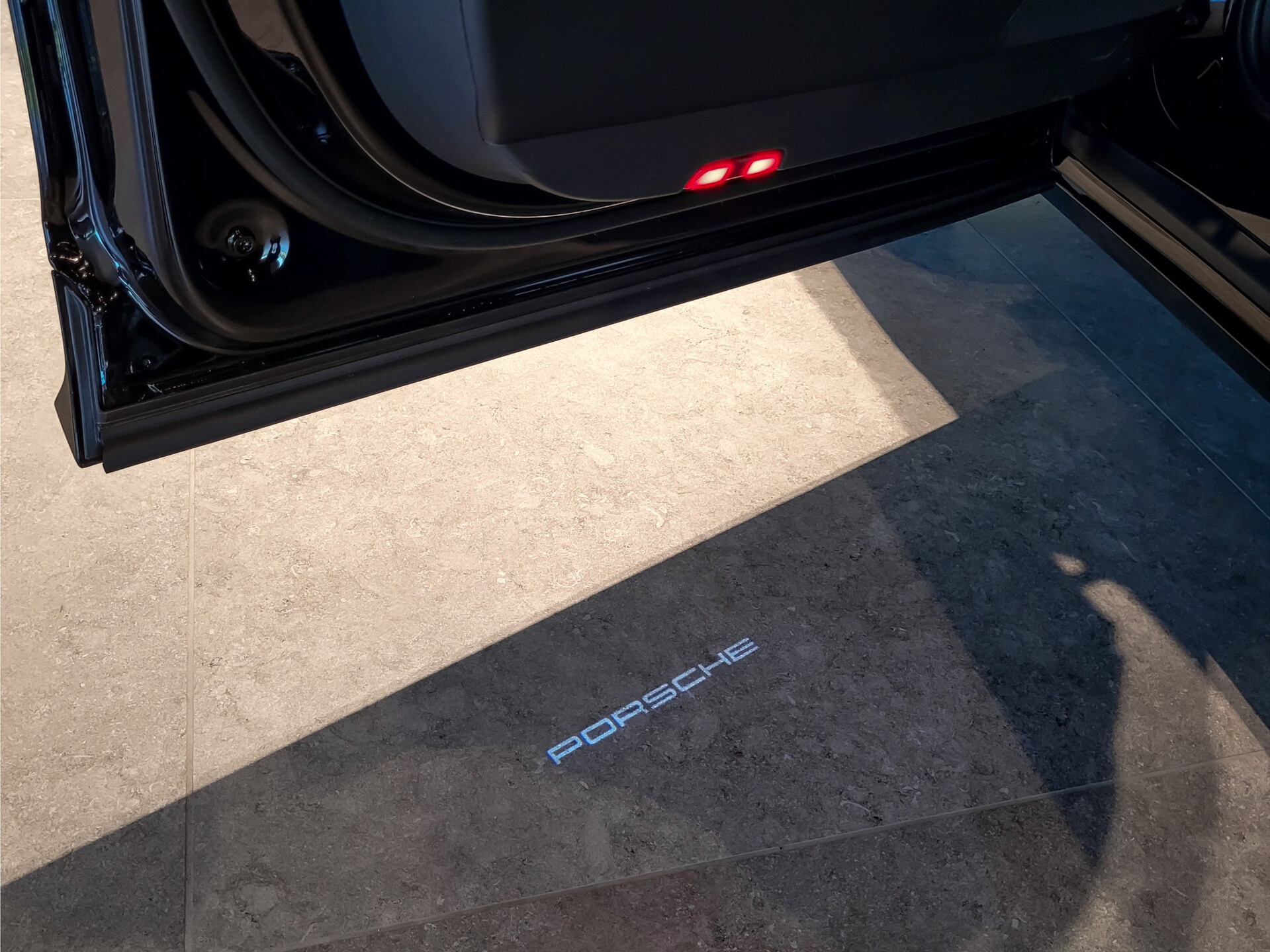 Porsche Cayenne Coupé 3.0 S E-Hybrid Sport Design | 22" | Carbon | Achterasbesturing | Volleder | Panorama | HUD | ACC | Keyless | Sportuitlaat | Stoelkoeling Foto 28