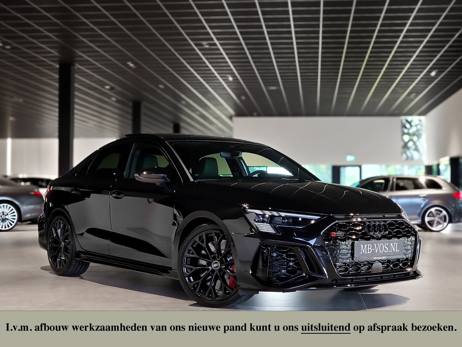 Audi RS3 Limousine 2.5 TFSI Quattro 400pk Hulk Edition B&O | Panorama | Adaptive Cruise | Keyless | Sportstoelen | Fijnnappa | Carbon | Full LED Foto 1