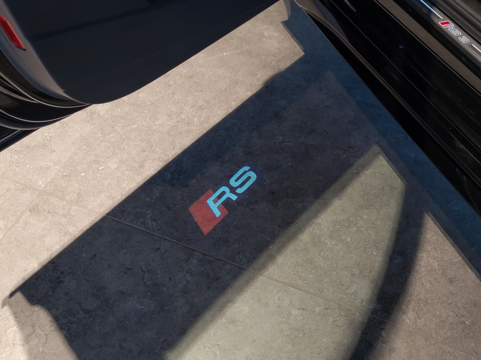 Audi RS3 Limousine 2.5 TFSI Quattro 400pk Hulk Edition B&O | Panorama | Adaptive Cruise | Keyless | Sportstoelen | Fijnnappa | Carbon | Full LED Foto 27