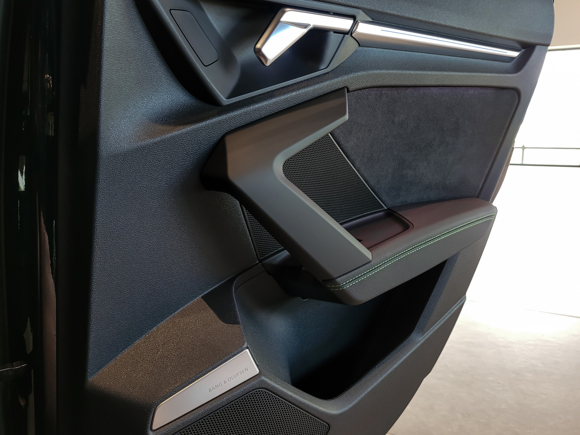 Audi RS3 Limousine 2.5 TFSI Quattro 400pk Hulk Edition B&O | Panorama | Adaptive Cruise | Keyless | Sportstoelen | Fijnnappa | Carbon | Full LED Foto 38