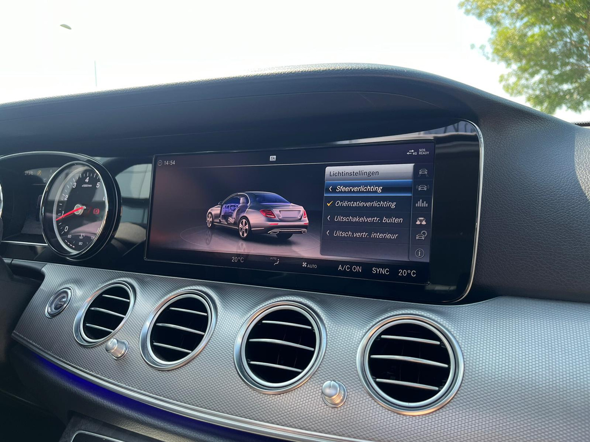 Mercedes-Benz E-Klasse 250 Avantgarde Schuifdak | Afn-Trekhaak | LED | Camera | Volledige historie Foto 16