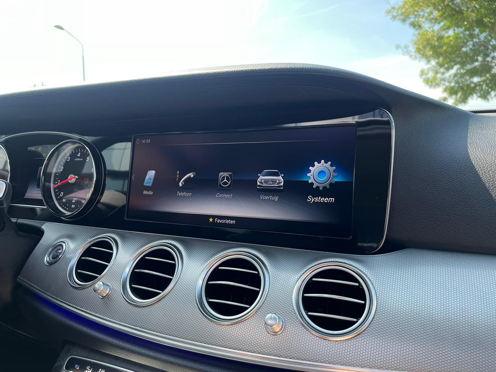 Mercedes-Benz E-Klasse 250 Avantgarde Schuifdak | Afn-Trekhaak | LED | Camera | Volledige historie Foto 17