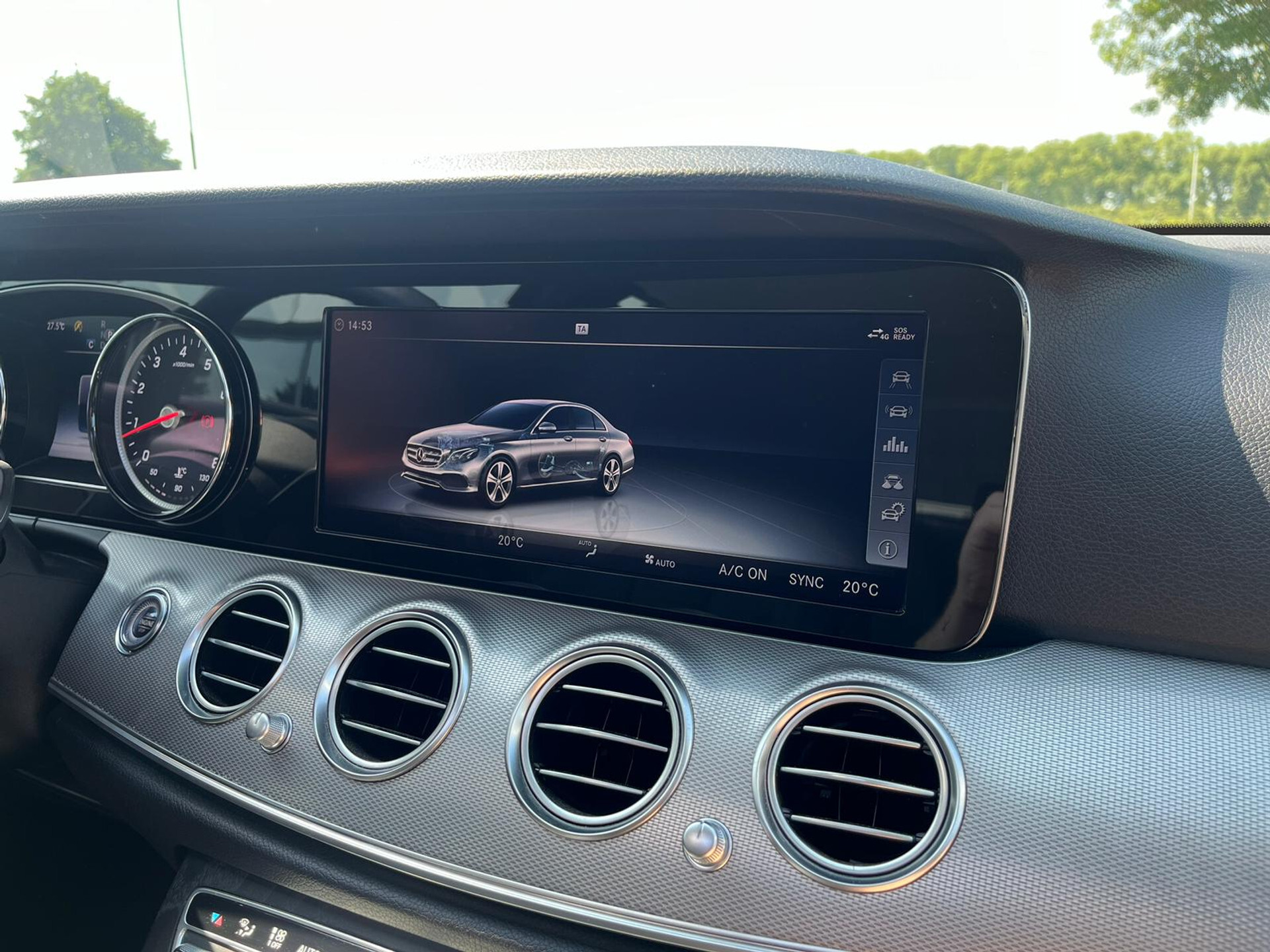 Mercedes-Benz E-Klasse 250 Avantgarde Schuifdak | Afn-Trekhaak | LED | Camera | Volledige historie Foto 30