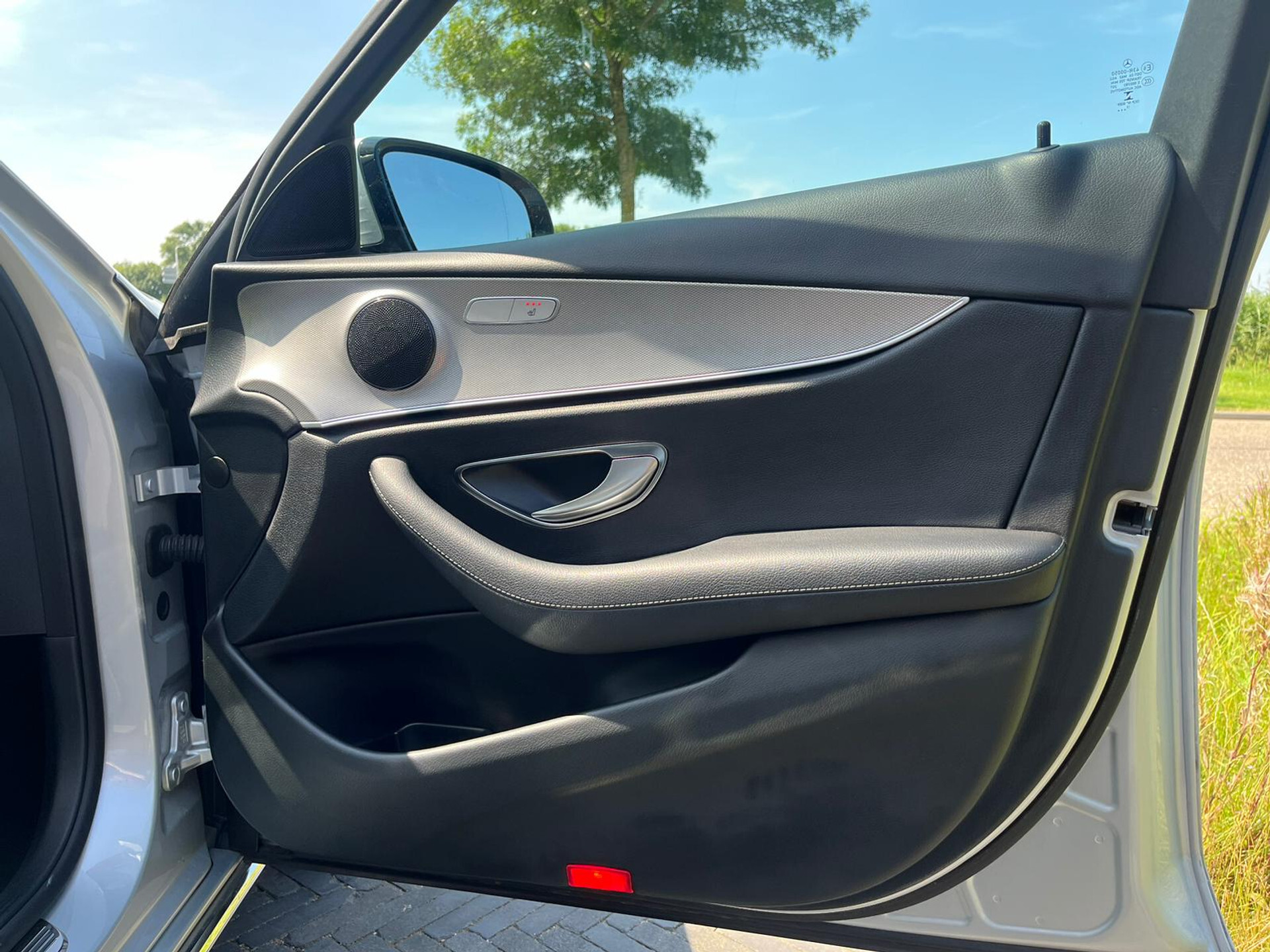 Mercedes-Benz E-Klasse 250 Avantgarde Schuifdak | Afn-Trekhaak | LED | Camera | Volledige historie Foto 9