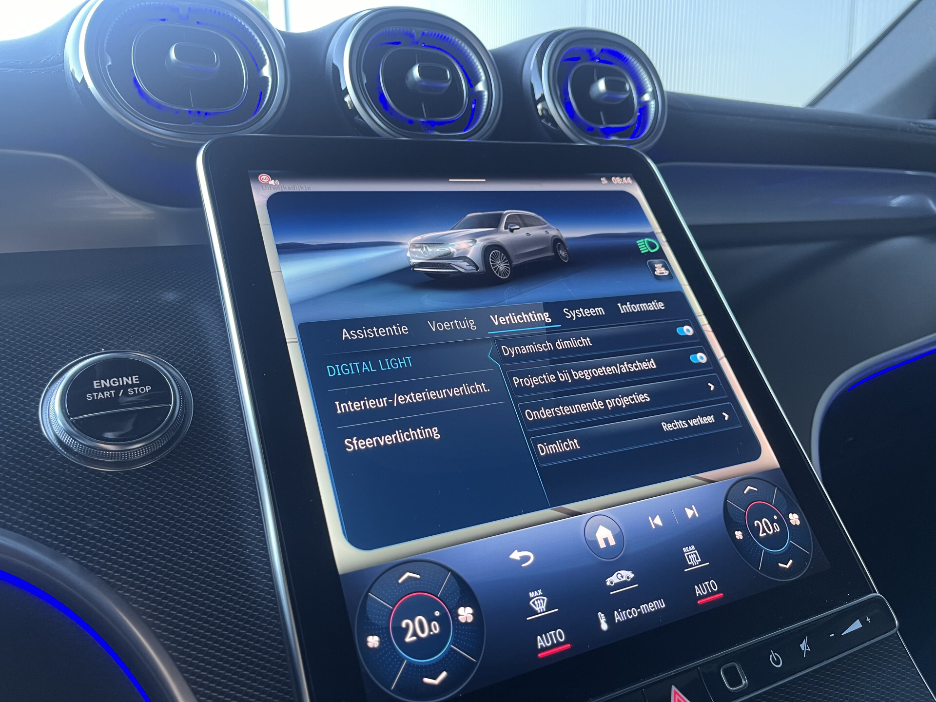 Mercedes-Benz GLC 400e 4-M AMG Burmester | Keyless | Massage | Distronic | Trekhaak | Panorama | 21" | Night | HUD | Stoelkoeling Foto 18