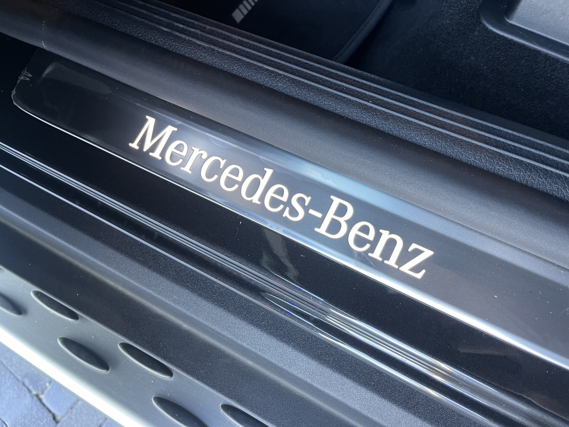 Mercedes-Benz GLC 400e 4-M AMG Burmester | Keyless | Massage | Distronic | Trekhaak | Panorama | 21" | Night | HUD | Stoelkoeling Foto 23