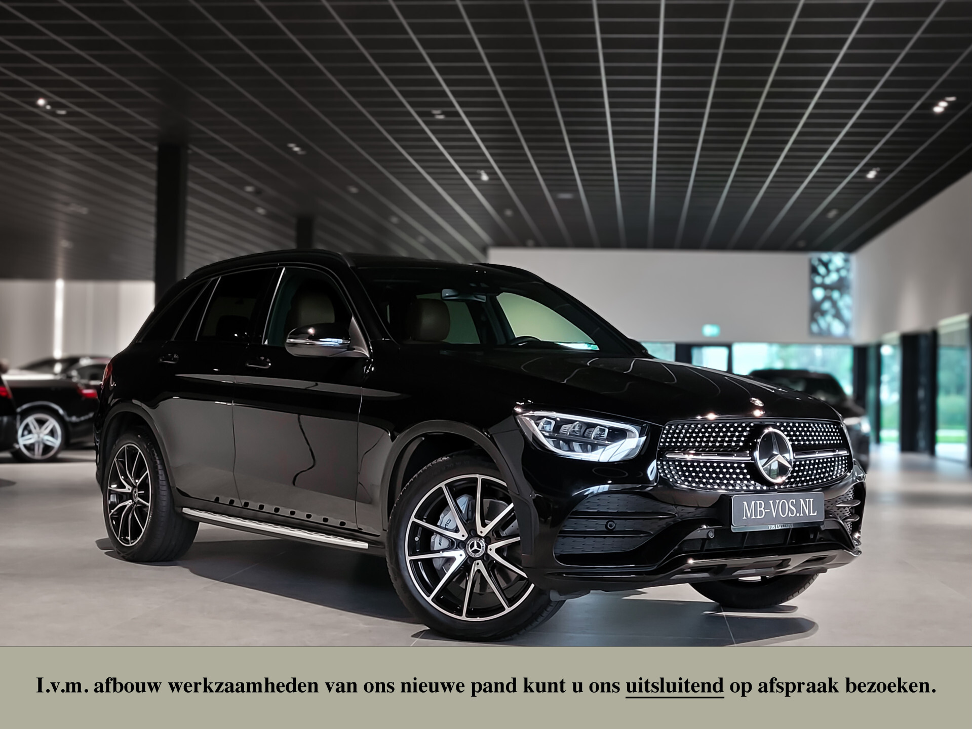 Mercedes-Benz GLC 220d 4-M AMG Night Facelift | Burmester | Panorama | Aut-Trekhaak | 20" | Treeplanken | Camera | Sfeerverlichting Foto 1