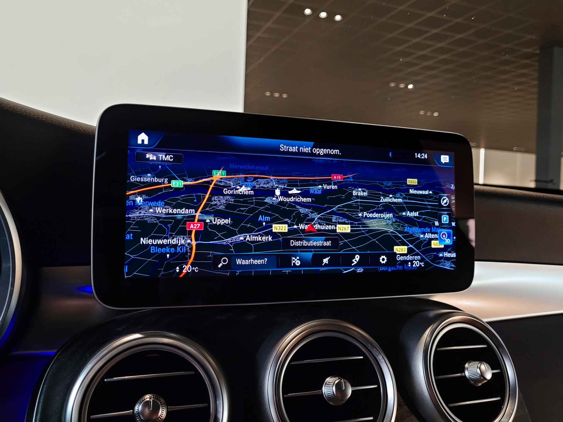 Mercedes-Benz GLC 220d 4-M AMG Night Facelift | Burmester | Panorama | Aut-Trekhaak | 20" | Treeplanken | Camera | Sfeerverlichting Foto 11