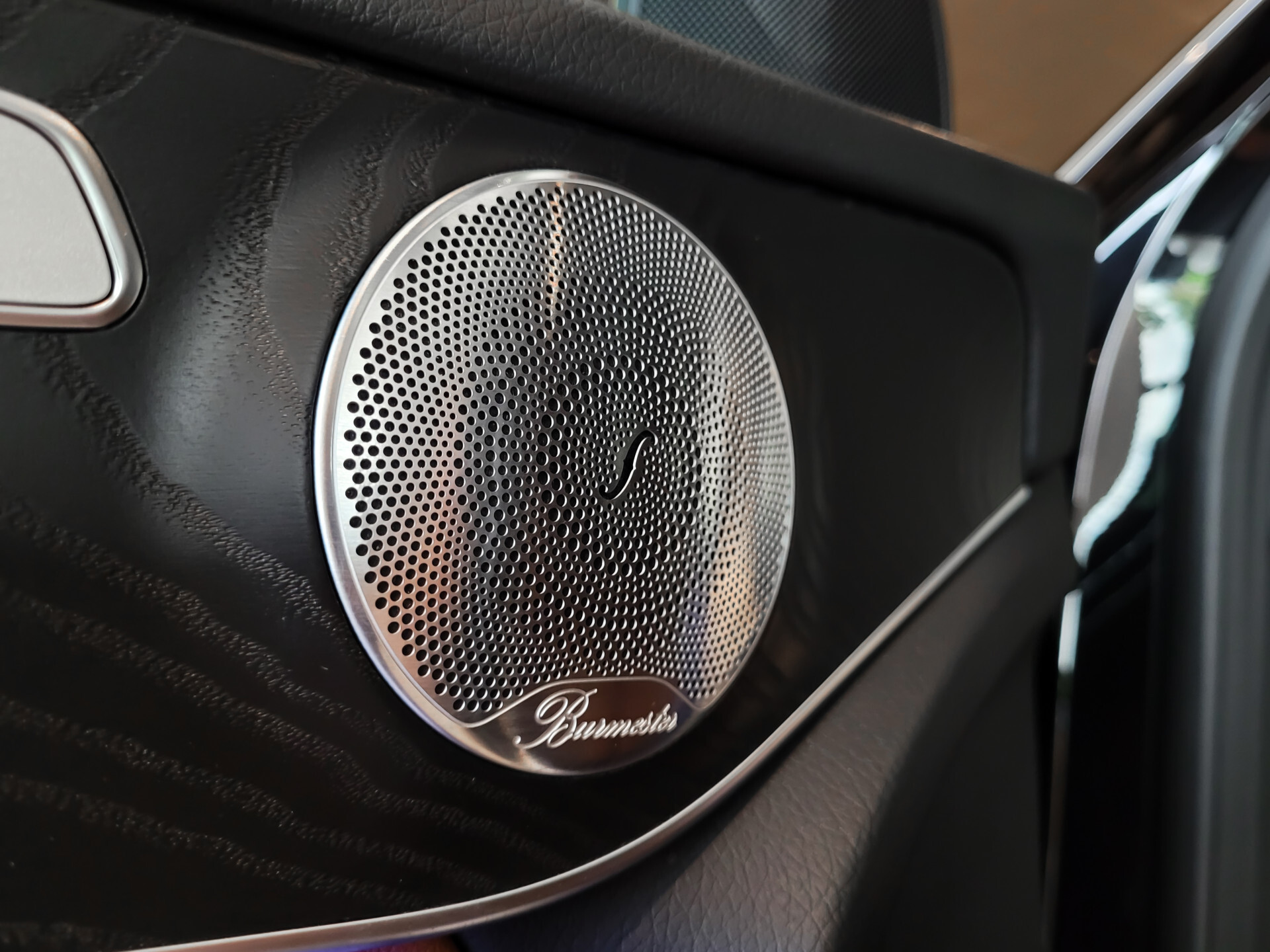 Mercedes-Benz GLC 220d 4-M AMG Night Facelift | Burmester | Panorama | Aut-Trekhaak | 20" | Treeplanken | Camera | Sfeerverlichting Foto 14