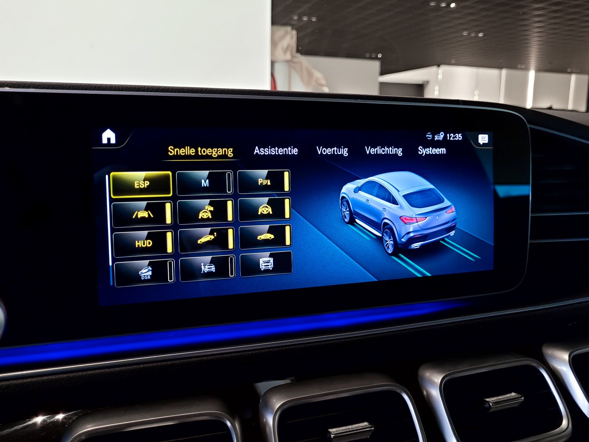 Mercedes-Benz GLE Coupé 350 e 4-M AMG Luchtvering | Massage | HUD | Distronic | Stoelkoeling | Trekhaak | Burmester | Night Foto 20