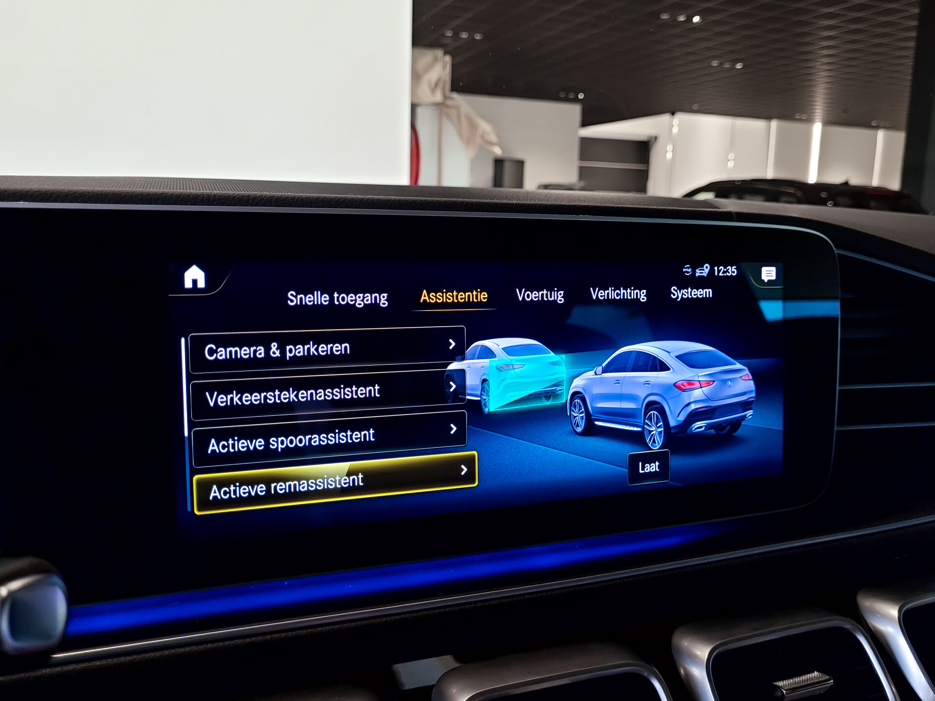 Mercedes-Benz GLE Coupé 350 e 4-M AMG Luchtvering | Massage | HUD | Distronic | Stoelkoeling | Trekhaak | Burmester | Night Foto 28