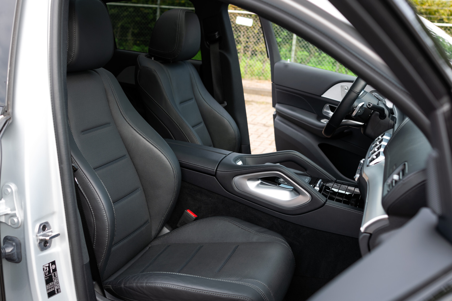 Mercedes-Benz GLE Coupé 350 e 4-M AMG Luchtvering | Night | HUD | Rij-assistentie | Mem | 22" | Softclose | Burmester | 360 Foto 3